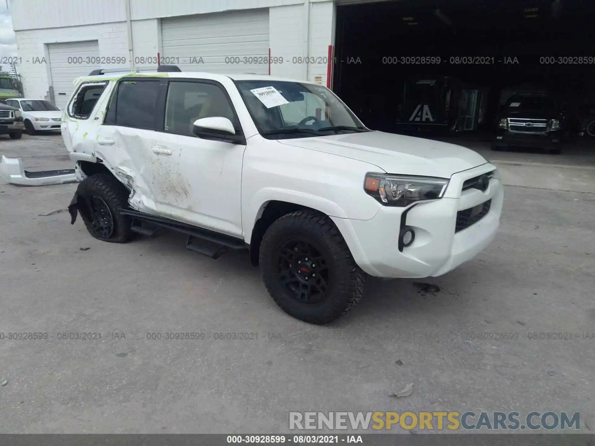 1 Photograph of a damaged car JTEZU5JR2L5219387 TOYOTA 4RUNNER 2020