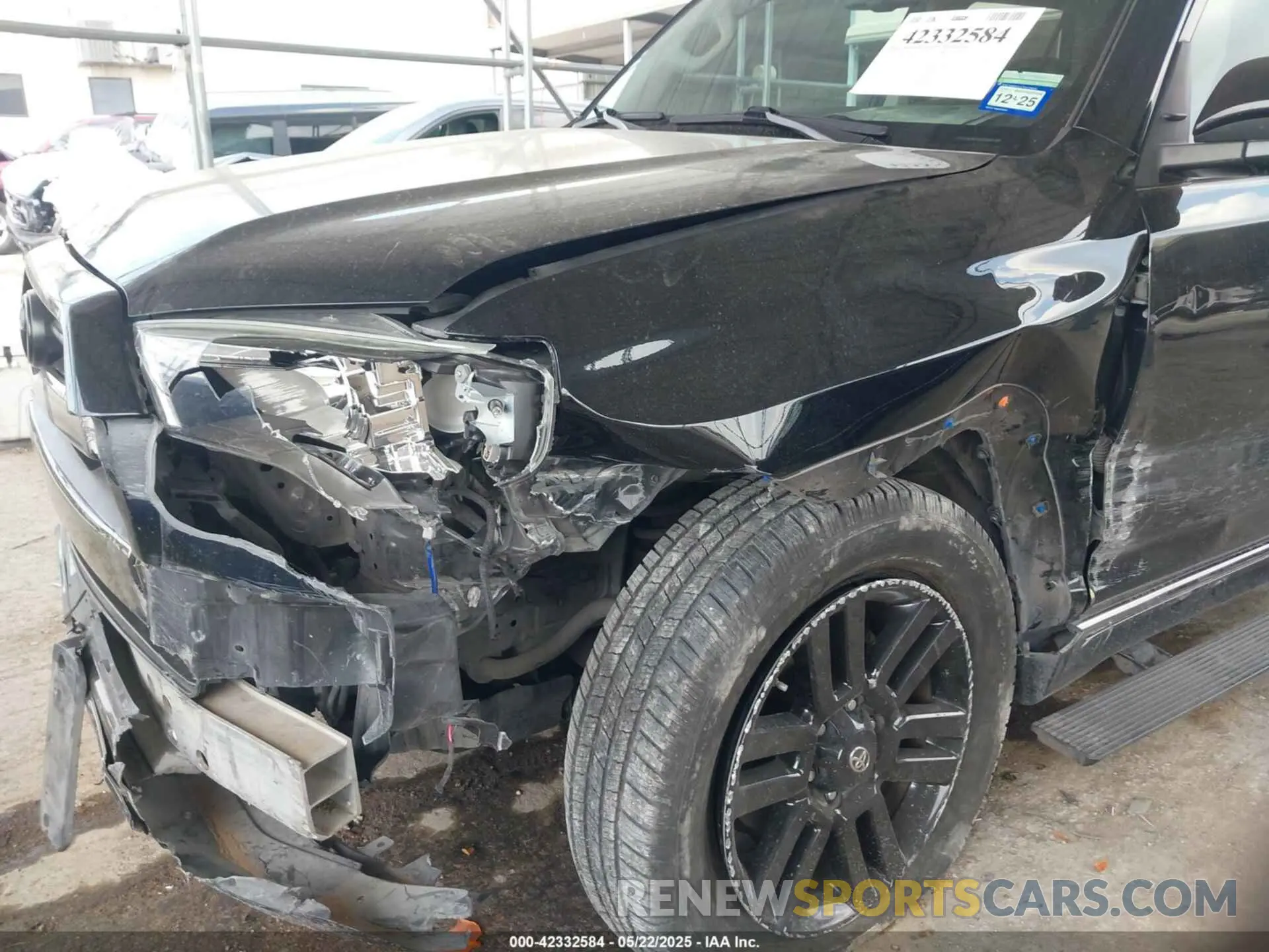 6 Photograph of a damaged car JTEZU5JR2L5221124 TOYOTA 4RUNNER 2020