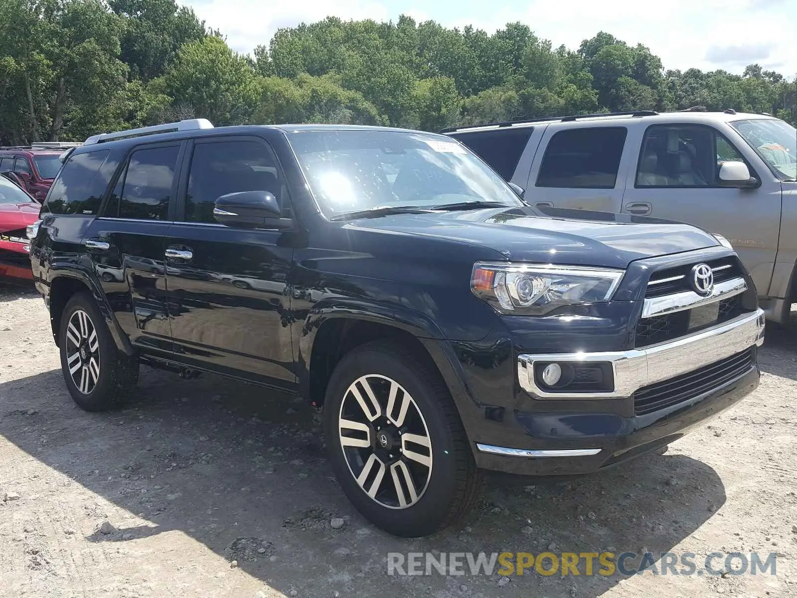 1 Photograph of a damaged car JTEZU5JR2L5221138 TOYOTA 4RUNNER 2020