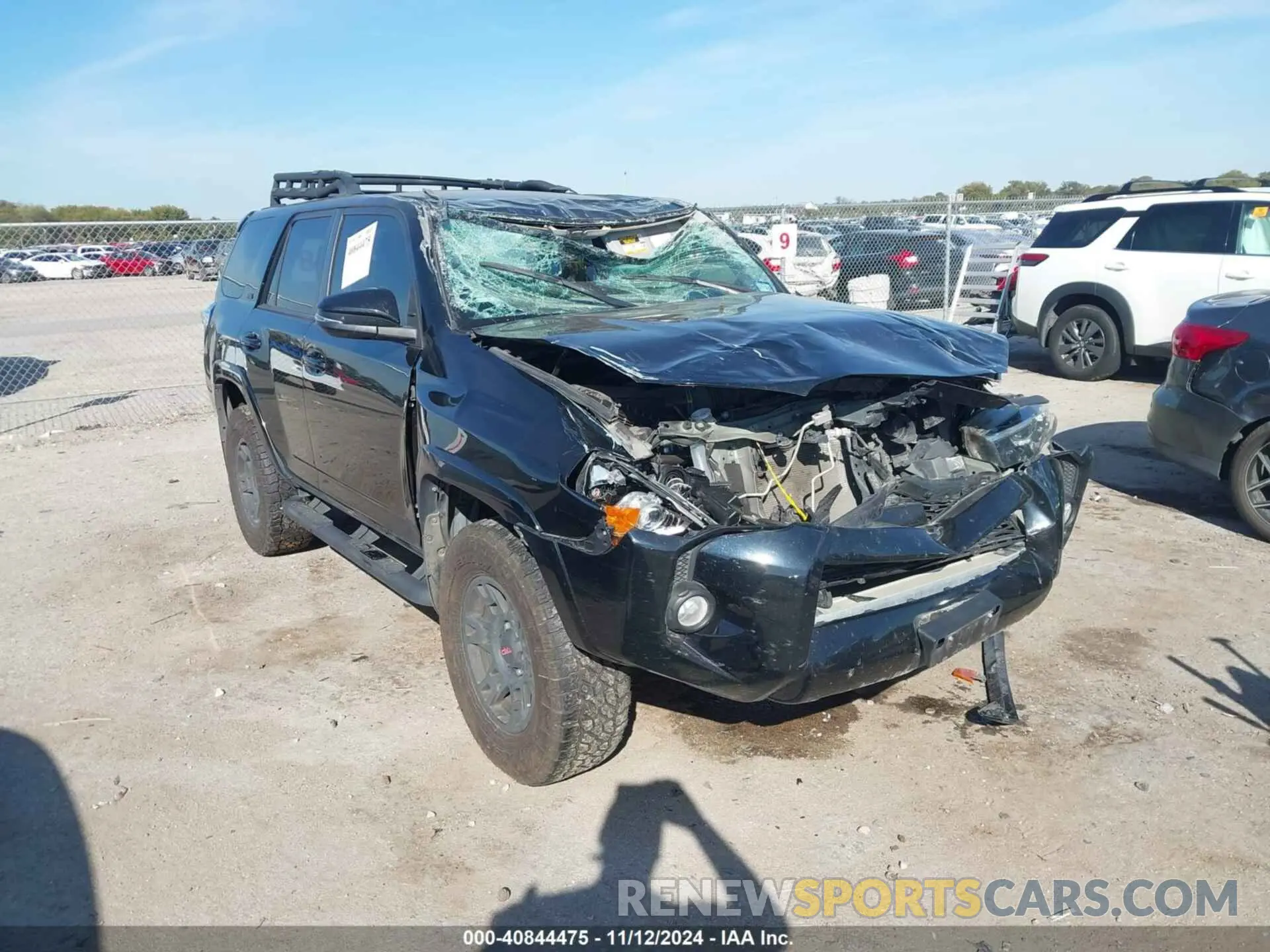 1 Photograph of a damaged car JTEZU5JR2L5224525 TOYOTA 4RUNNER 2020