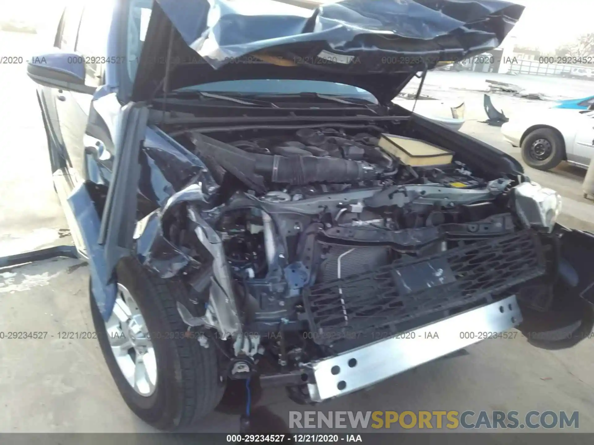 6 Photograph of a damaged car JTEZU5JR3L5213954 TOYOTA 4RUNNER 2020