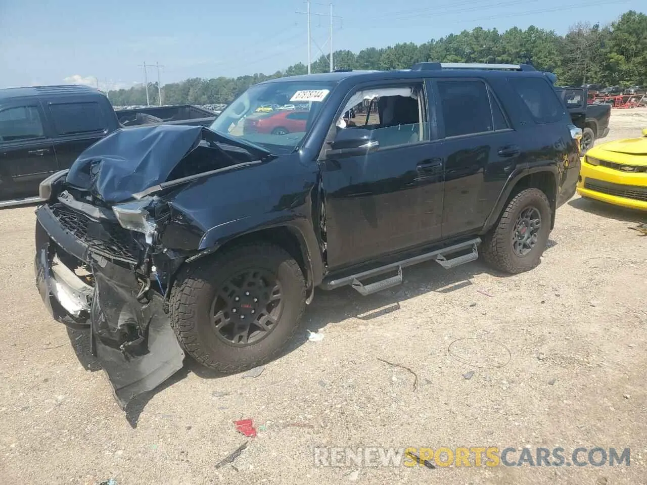 1 Photograph of a damaged car JTEZU5JR4L5226339 TOYOTA 4RUNNER 2020