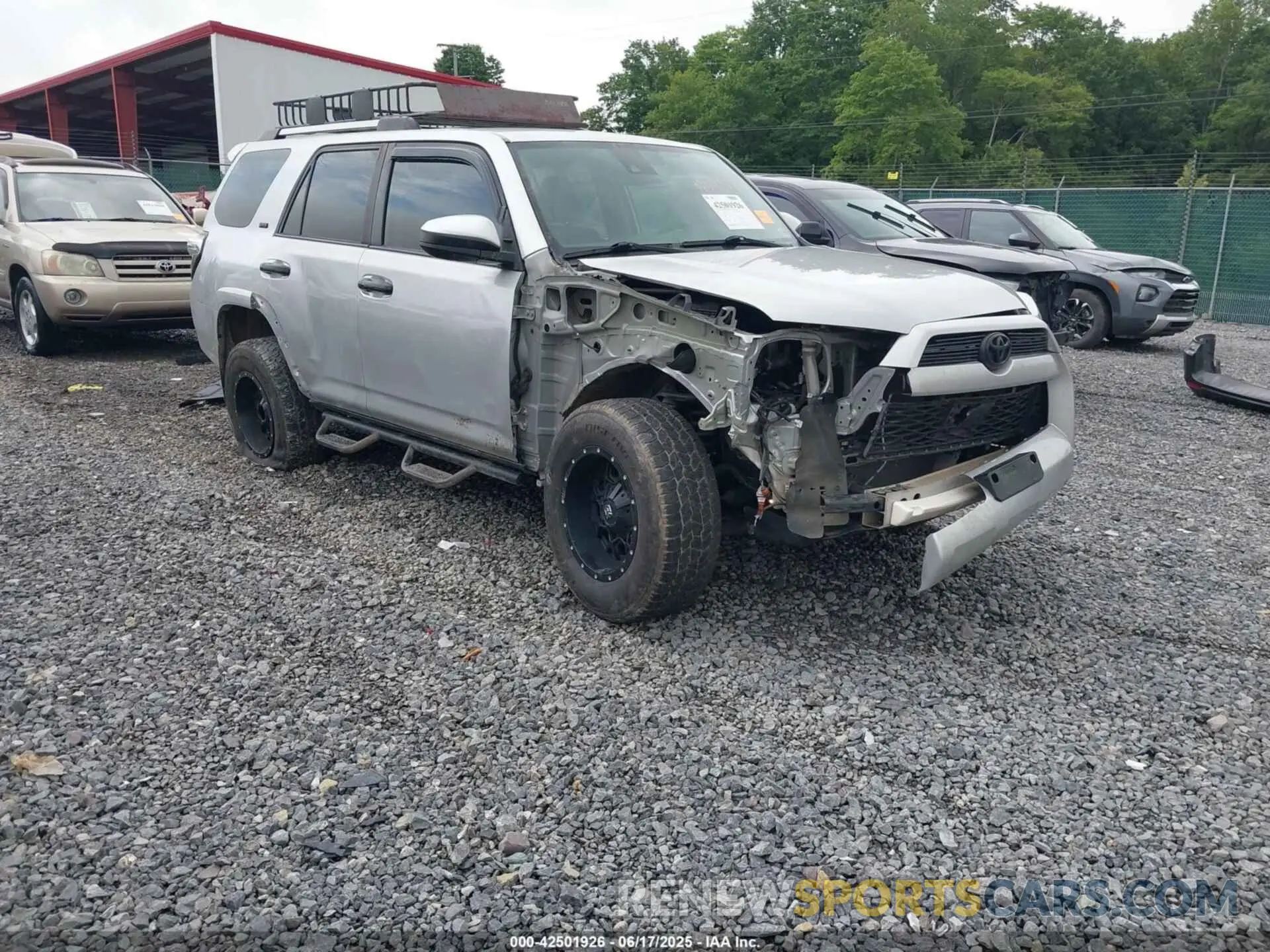 1 Photograph of a damaged car JTEZU5JR5L5214622 TOYOTA 4RUNNER 2020