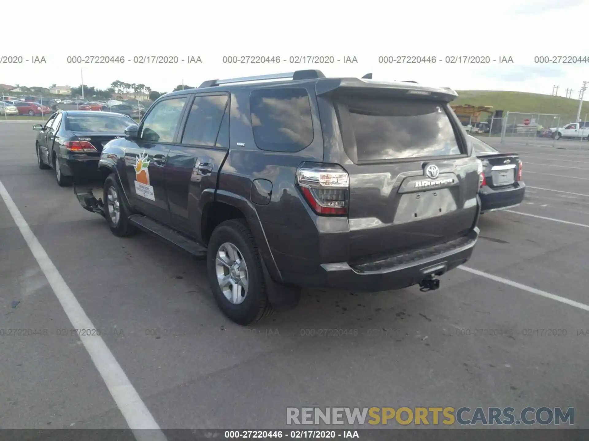 3 Photograph of a damaged car JTEZU5JR5L5218850 TOYOTA 4RUNNER 2020