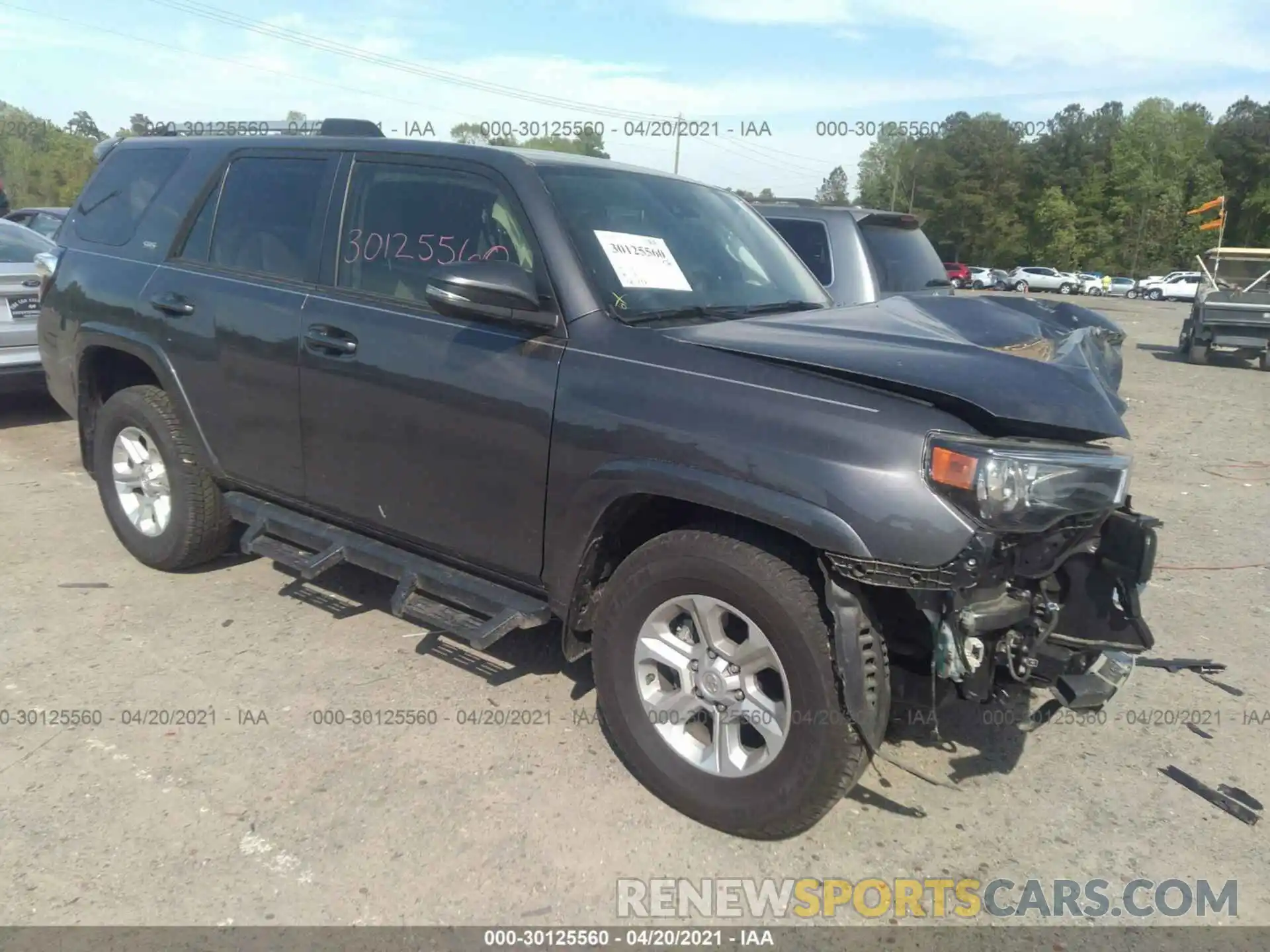 1 Photograph of a damaged car JTEZU5JR6L5220817 TOYOTA 4RUNNER 2020