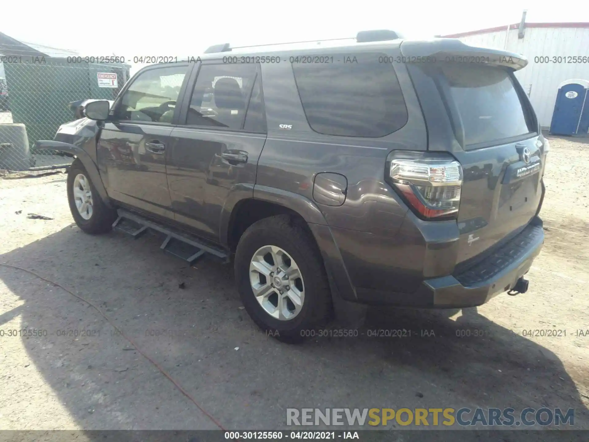 3 Photograph of a damaged car JTEZU5JR6L5220817 TOYOTA 4RUNNER 2020