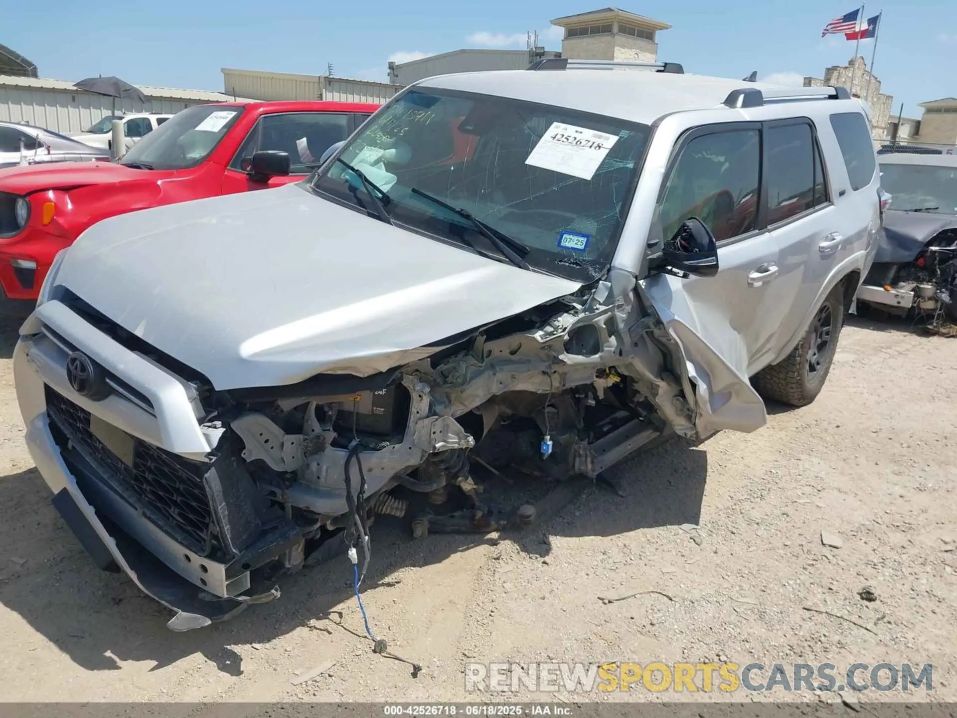 2 Photograph of a damaged car JTEZU5JR6L5224902 TOYOTA 4RUNNER 2020