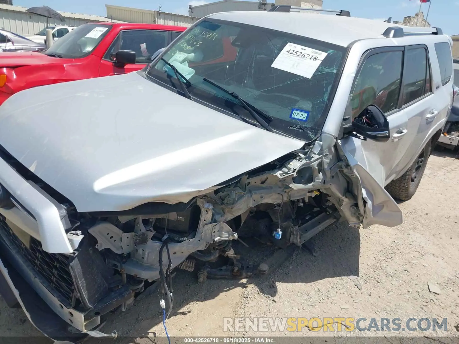 6 Photograph of a damaged car JTEZU5JR6L5224902 TOYOTA 4RUNNER 2020