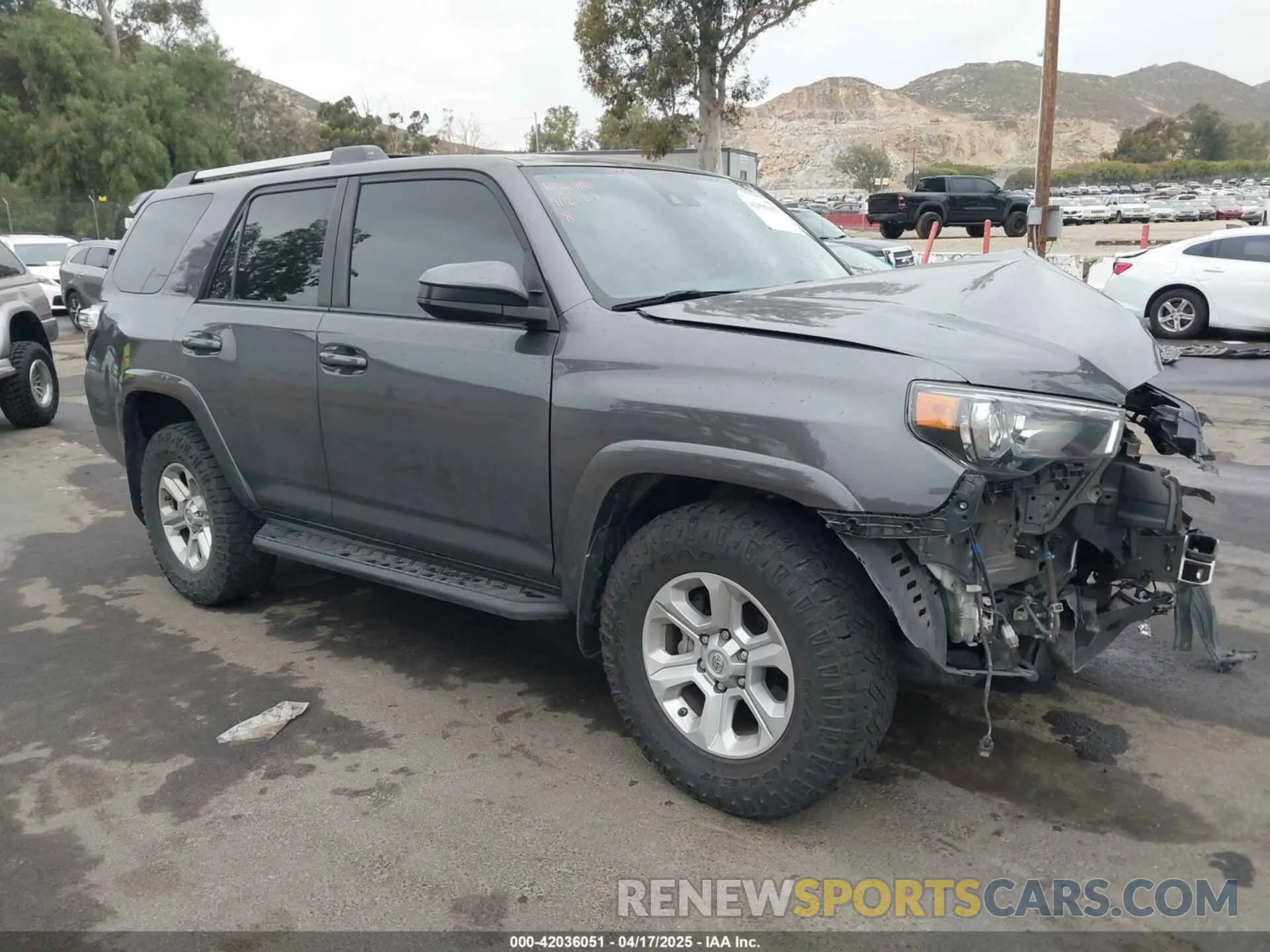 1 Photograph of a damaged car JTEZU5JR6L5225631 TOYOTA 4RUNNER 2020