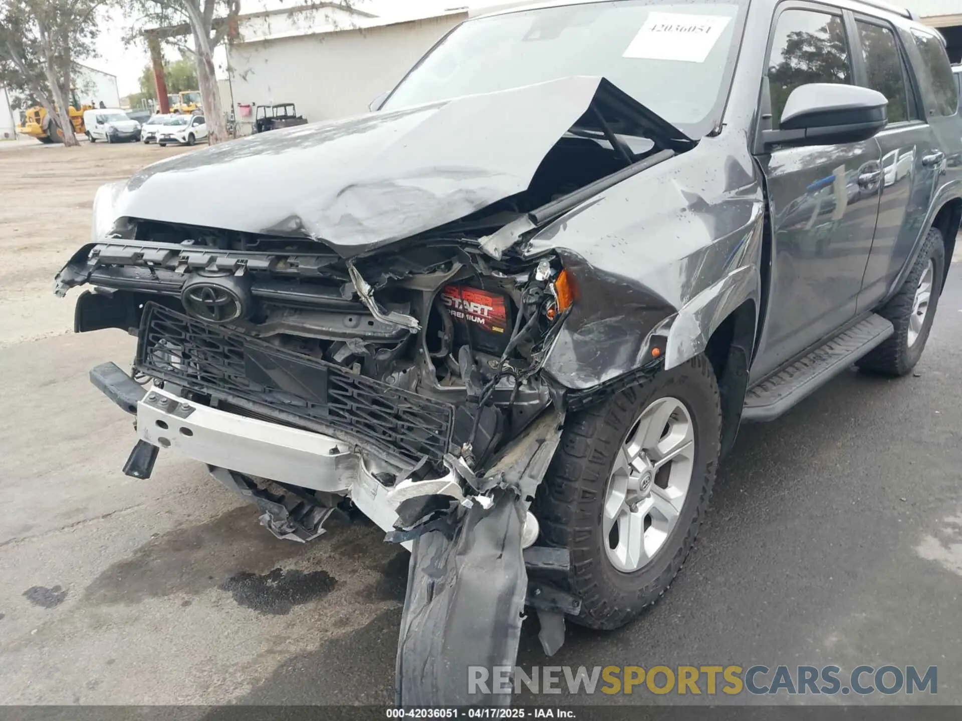 6 Photograph of a damaged car JTEZU5JR6L5225631 TOYOTA 4RUNNER 2020