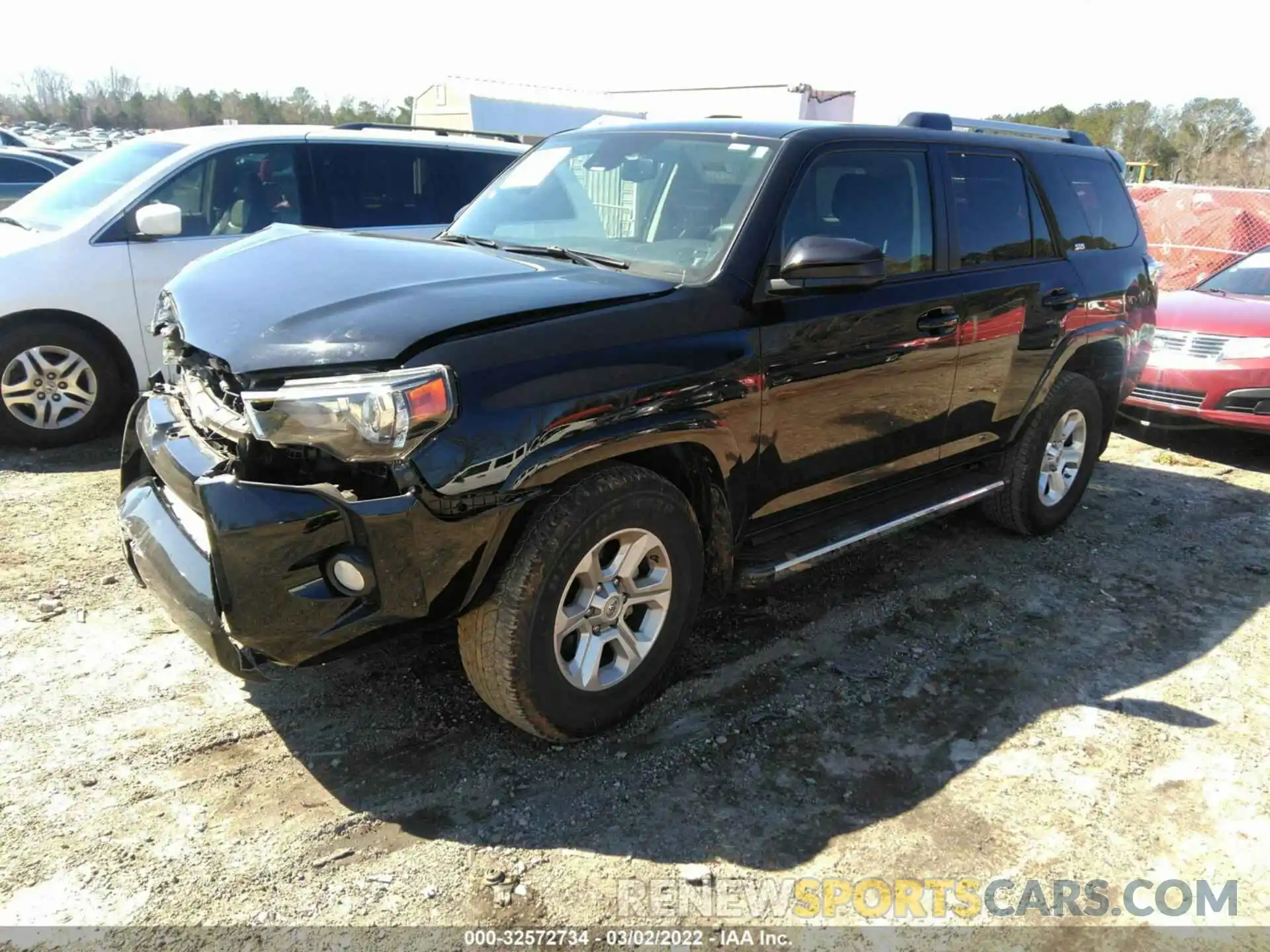 2 Photograph of a damaged car JTEZU5JR6L5226228 TOYOTA 4RUNNER 2020