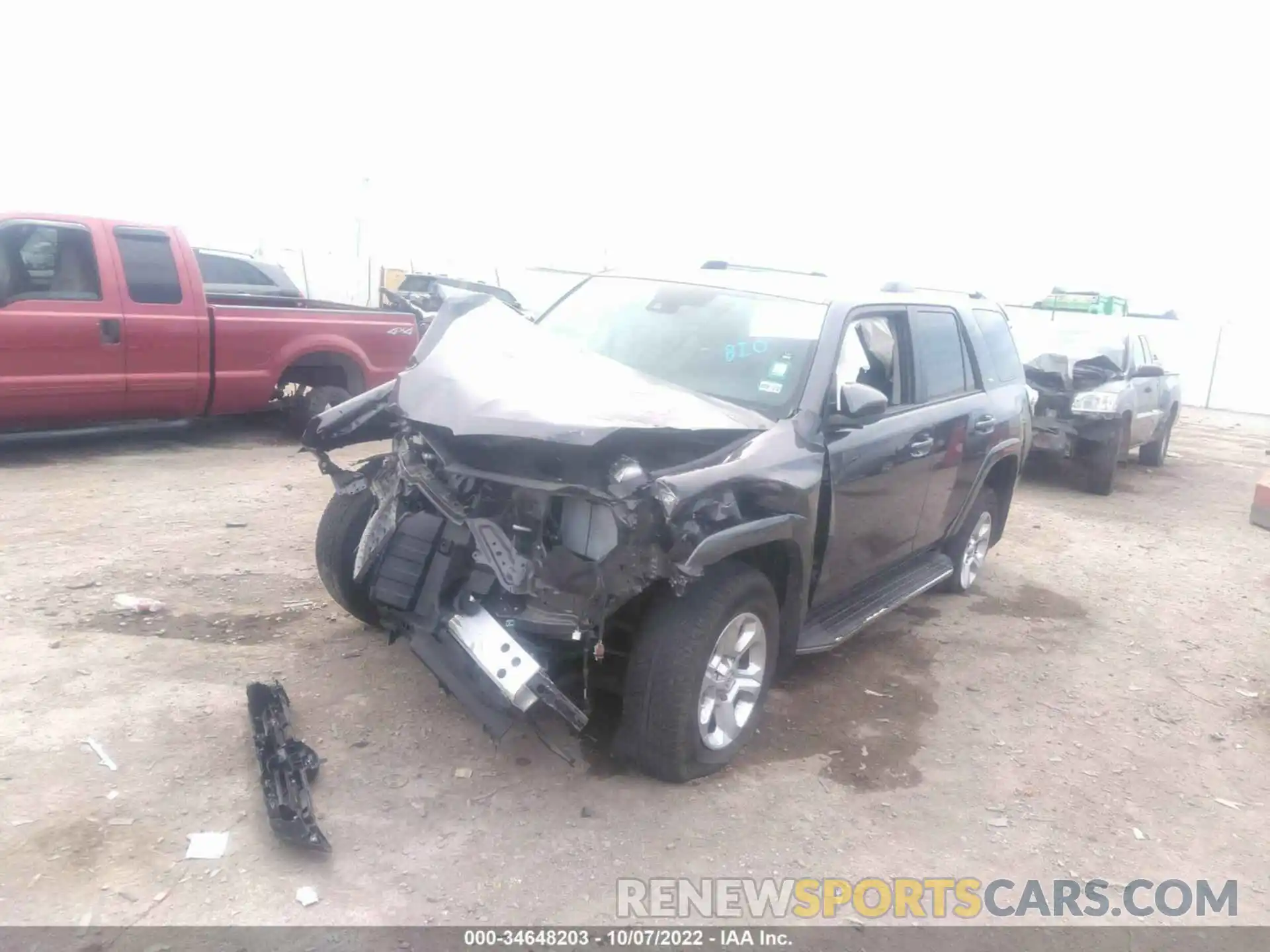 2 Photograph of a damaged car JTEZU5JR7L5216517 TOYOTA 4RUNNER 2020