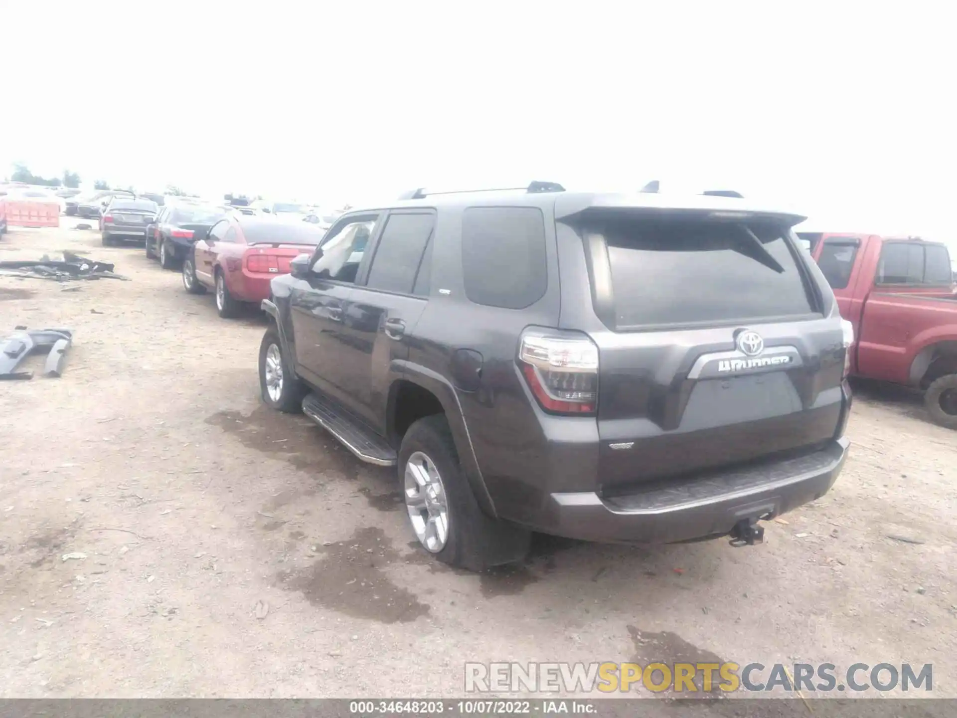 3 Photograph of a damaged car JTEZU5JR7L5216517 TOYOTA 4RUNNER 2020