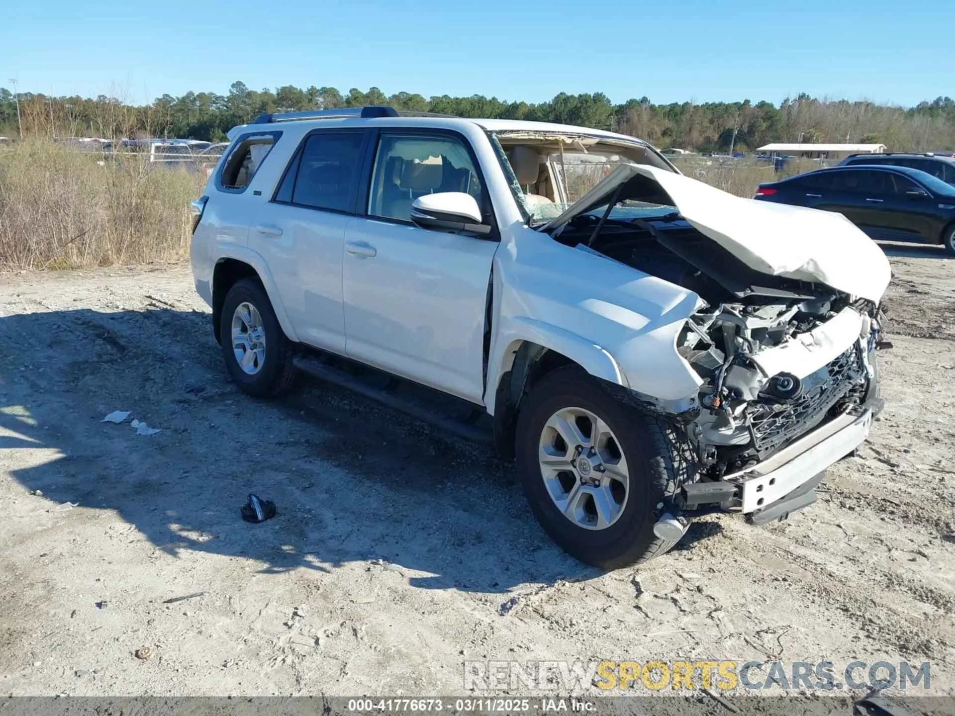 1 Photograph of a damaged car JTEZU5JR7L5225962 TOYOTA 4RUNNER 2020