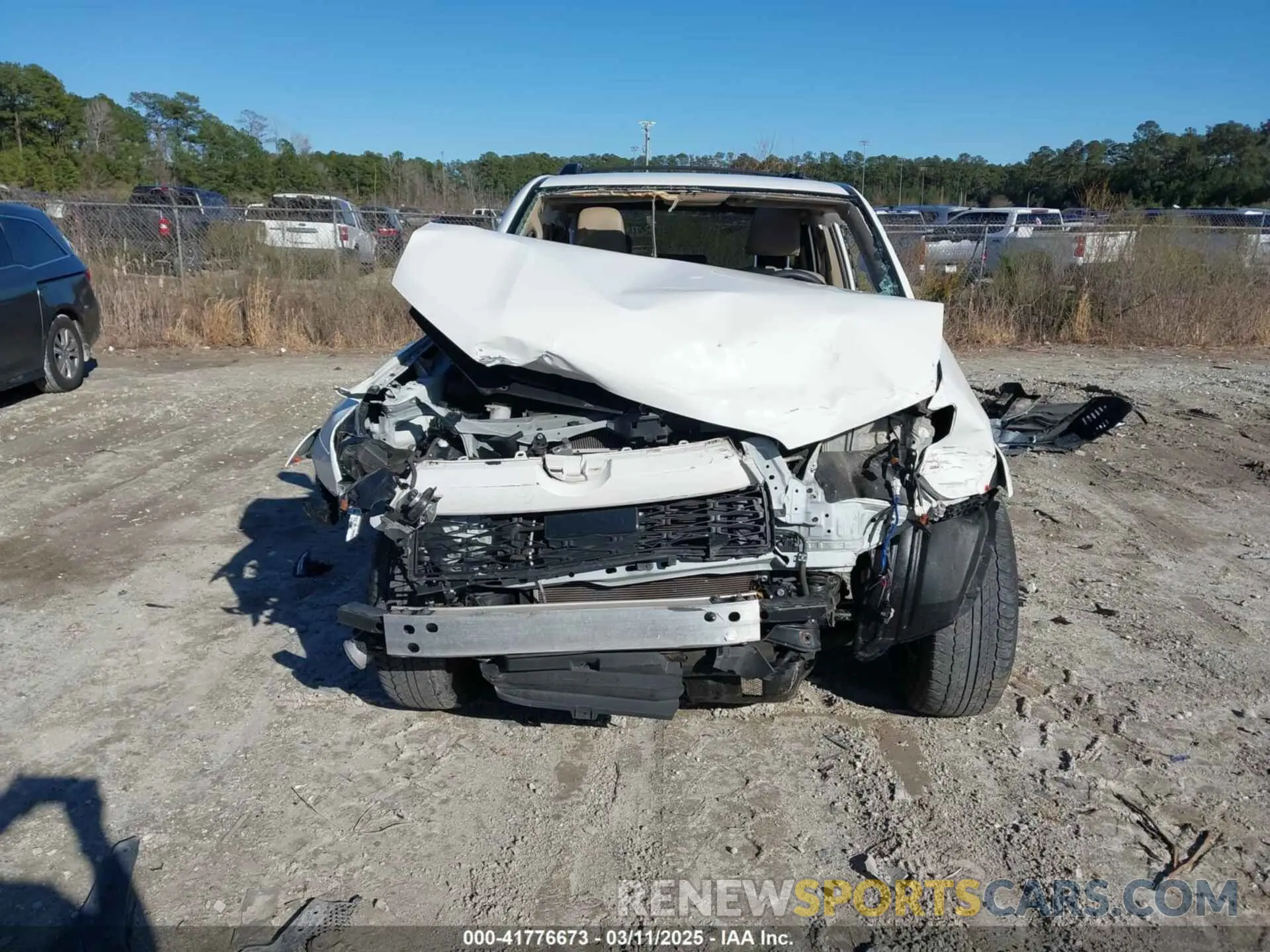 13 Photograph of a damaged car JTEZU5JR7L5225962 TOYOTA 4RUNNER 2020