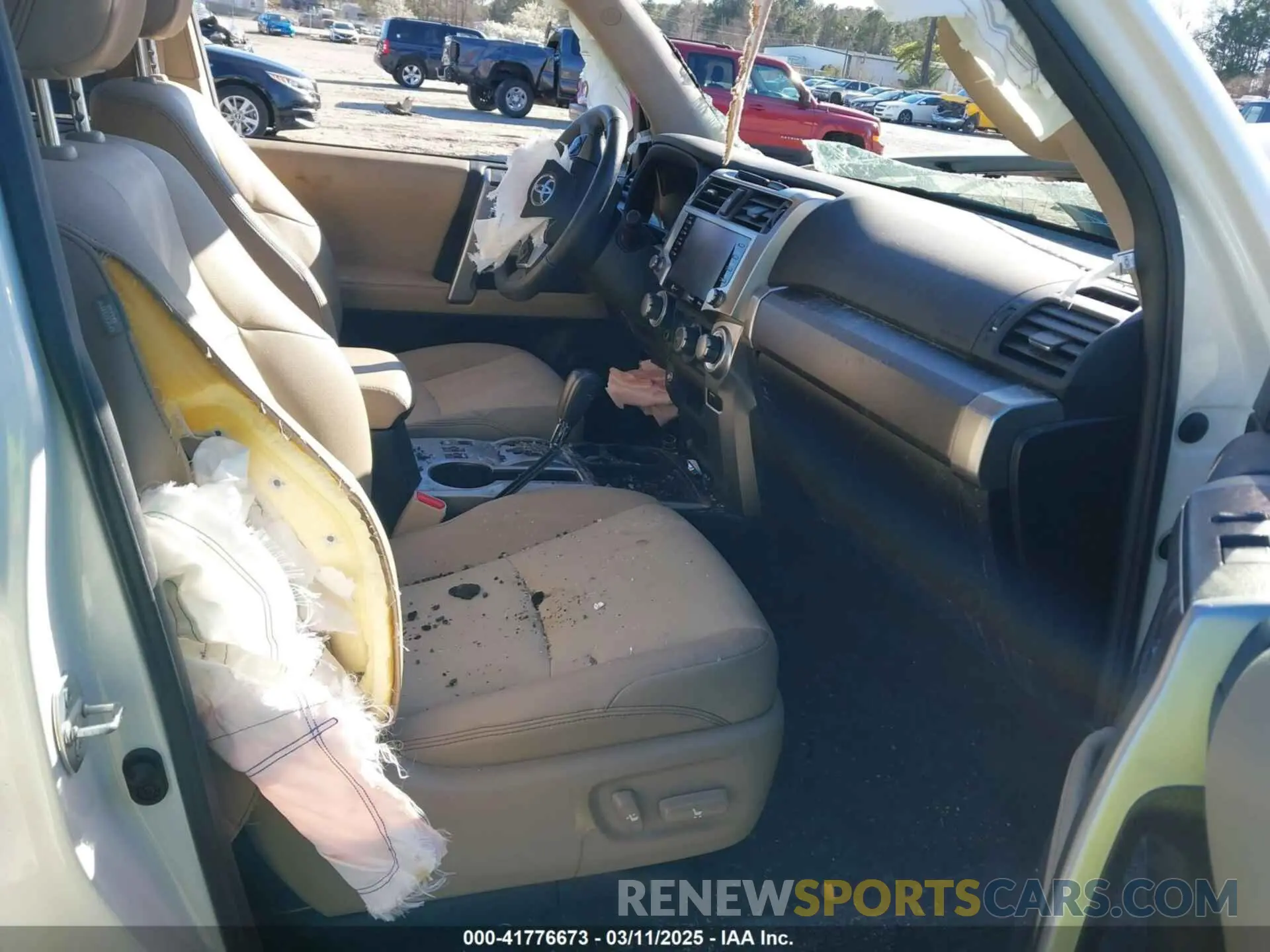 5 Photograph of a damaged car JTEZU5JR7L5225962 TOYOTA 4RUNNER 2020