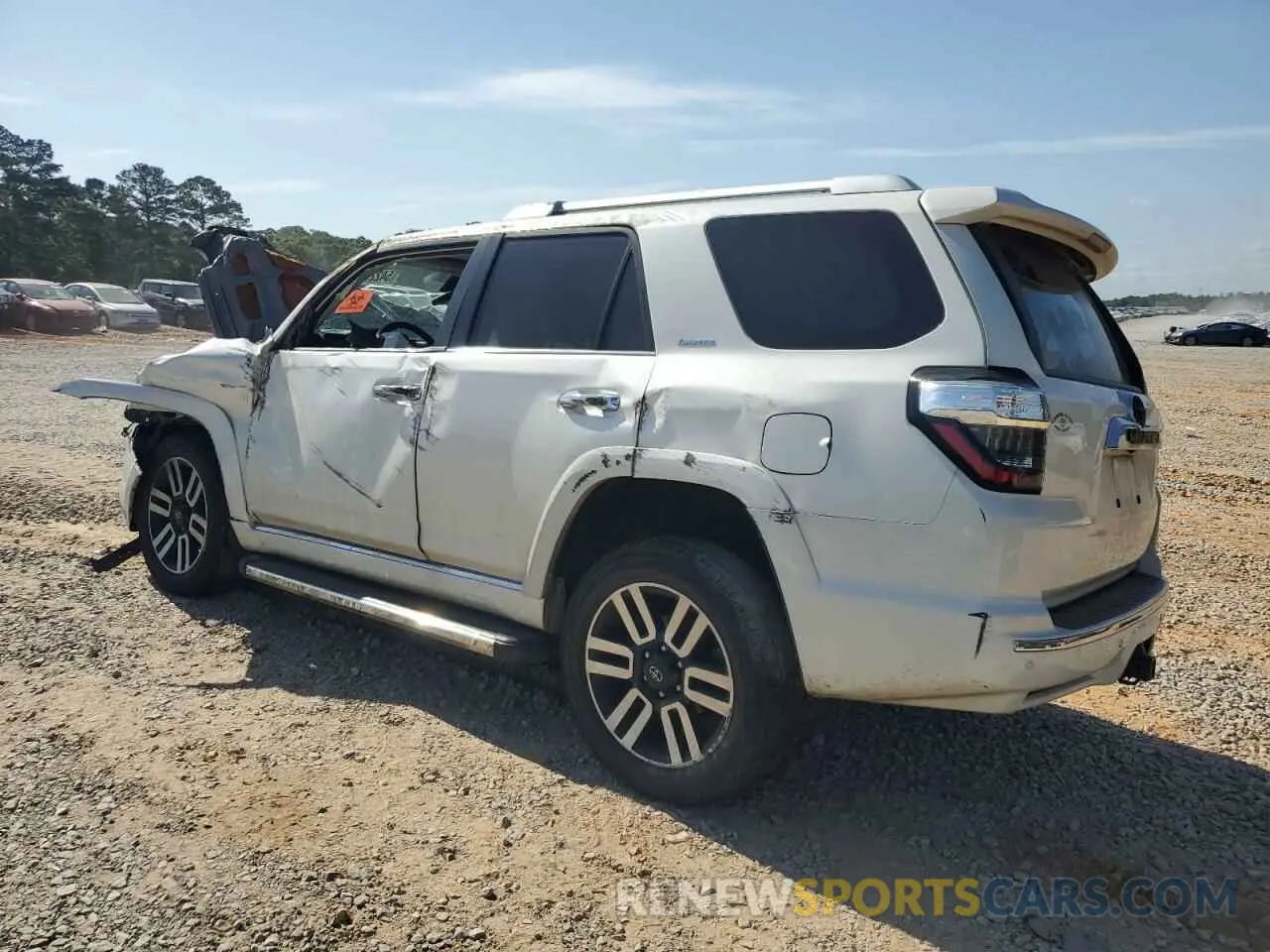 2 Photograph of a damaged car JTEZU5JR8L5217143 TOYOTA 4RUNNER 2020