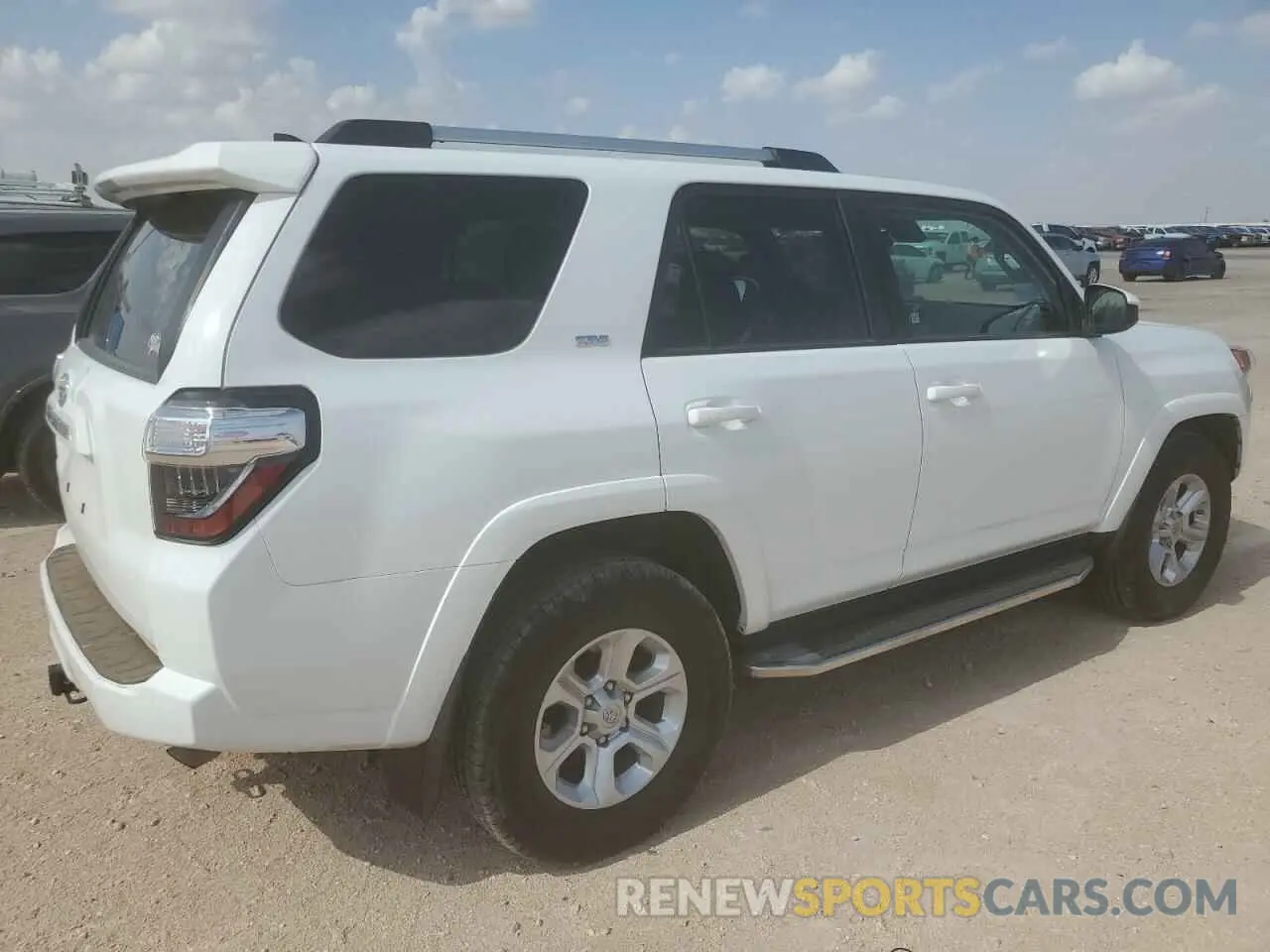 3 Photograph of a damaged car JTEZU5JR8L5218860 TOYOTA 4RUNNER 2020