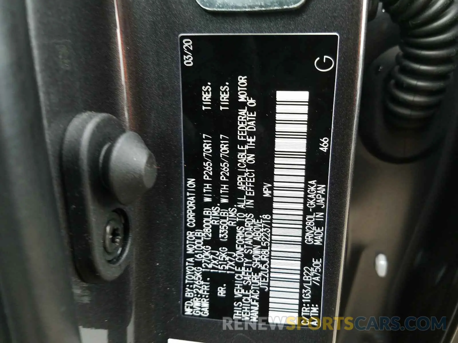 10 Photograph of a damaged car JTEZU5JR8L5223718 TOYOTA 4RUNNER 2020