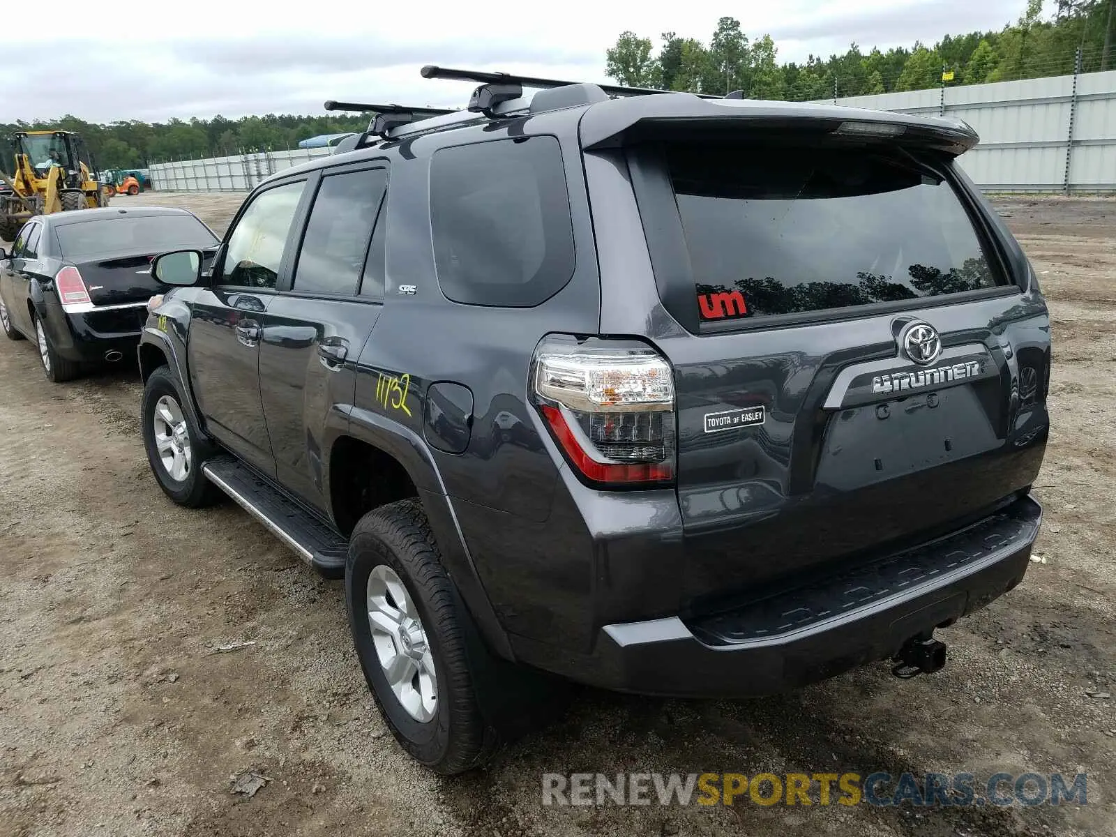3 Photograph of a damaged car JTEZU5JR8L5223718 TOYOTA 4RUNNER 2020