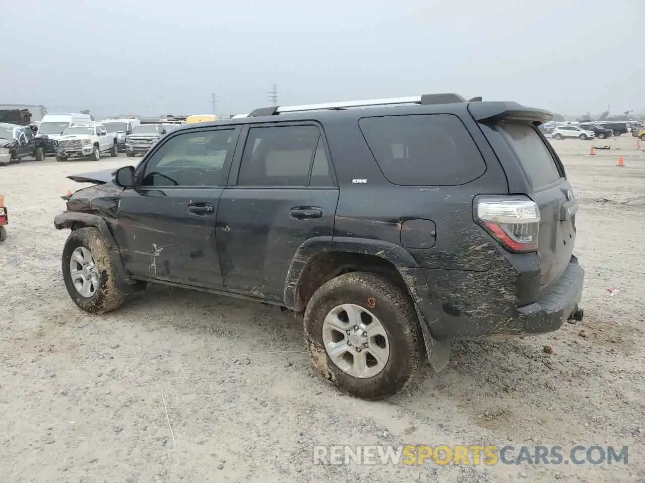 2 Photograph of a damaged car JTEZU5JR8L5224383 TOYOTA 4RUNNER 2020