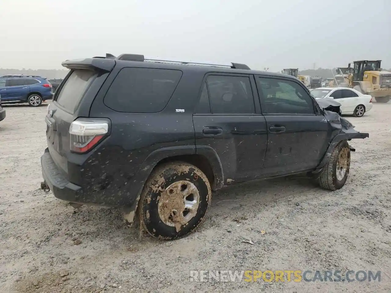 3 Photograph of a damaged car JTEZU5JR8L5224383 TOYOTA 4RUNNER 2020