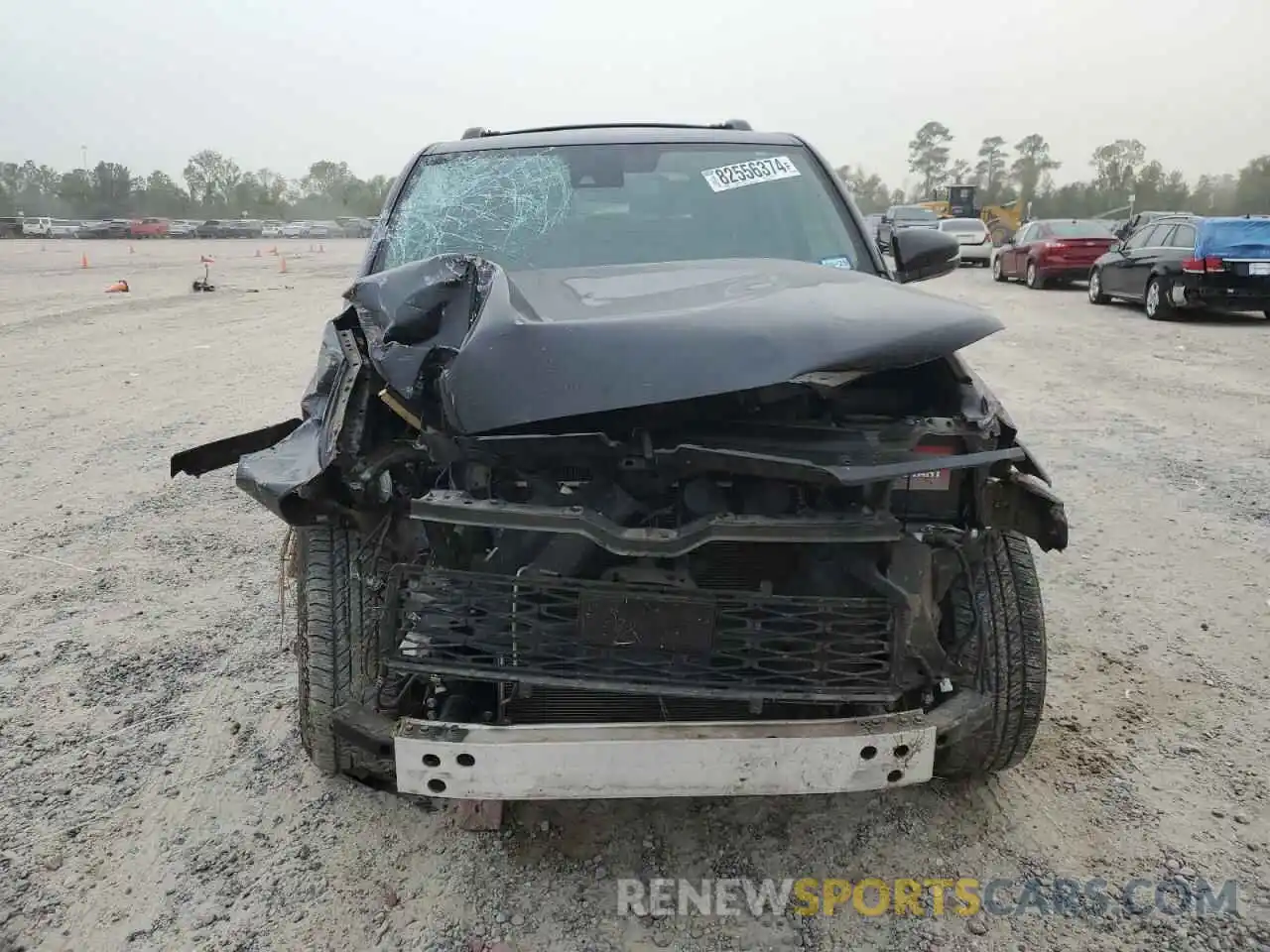 5 Photograph of a damaged car JTEZU5JR8L5224383 TOYOTA 4RUNNER 2020