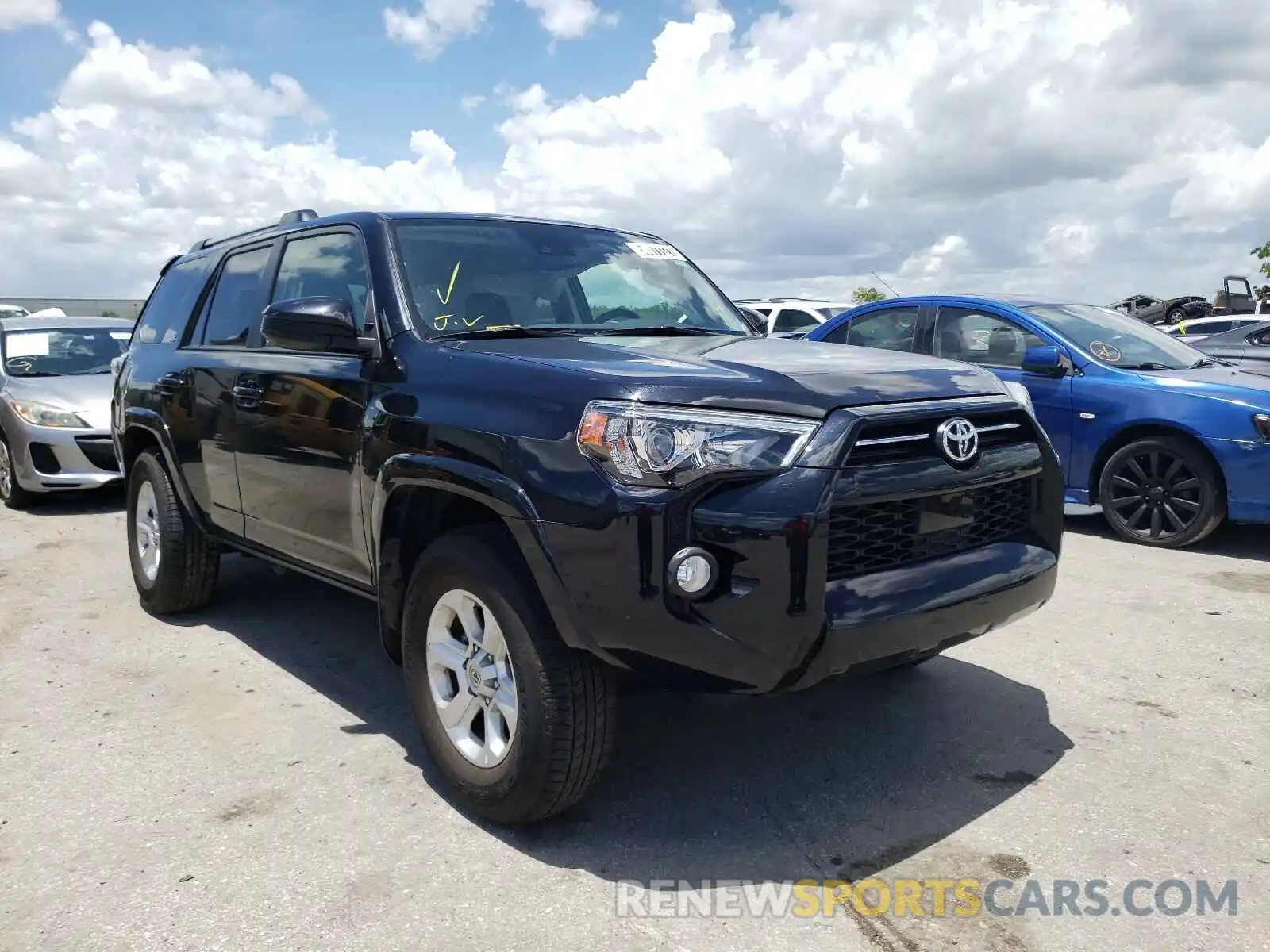 1 Photograph of a damaged car JTEZU5JR9L5220486 TOYOTA 4RUNNER 2020