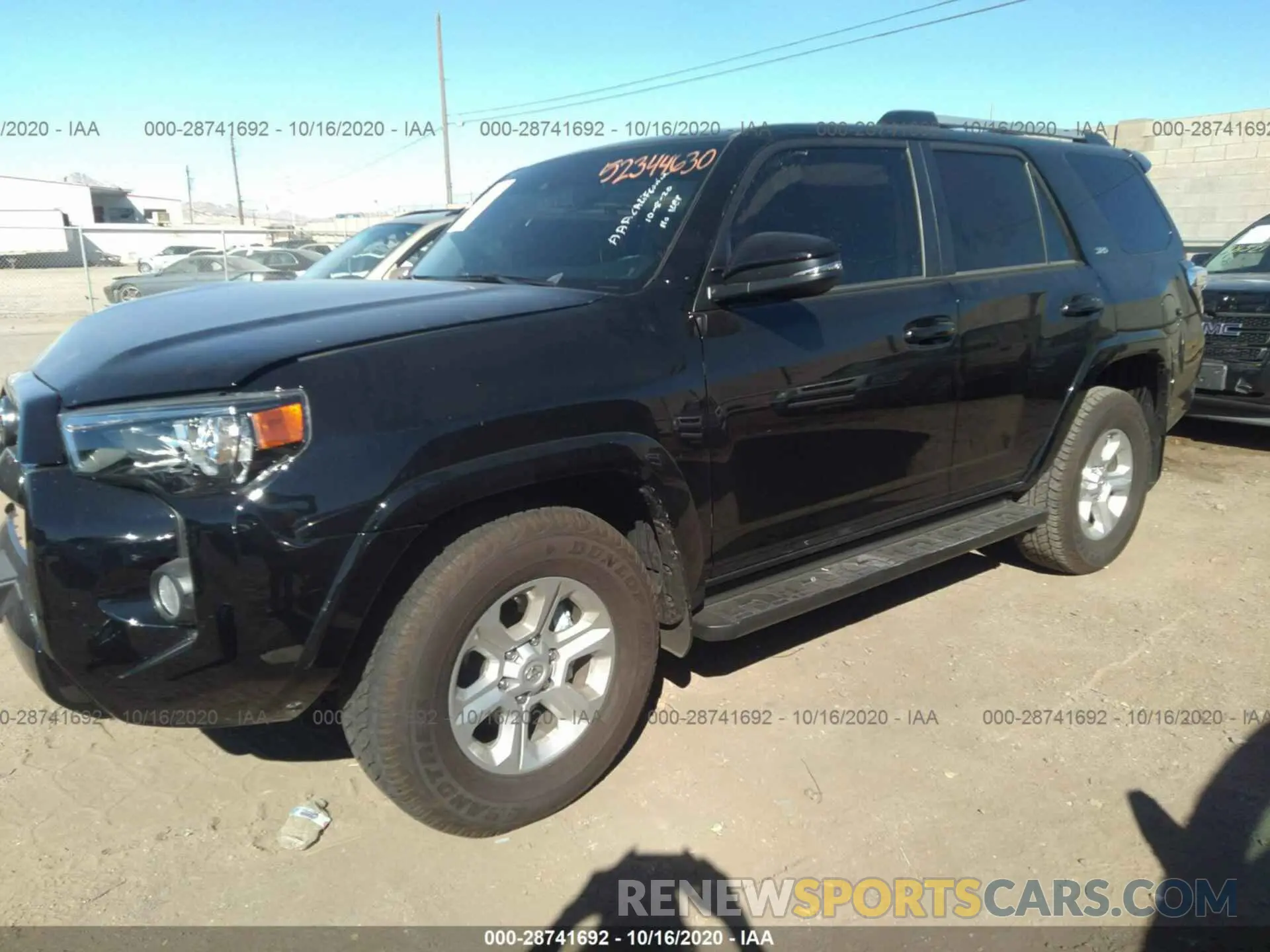 2 Photograph of a damaged car JTEZU5JR9L5223081 TOYOTA 4RUNNER 2020