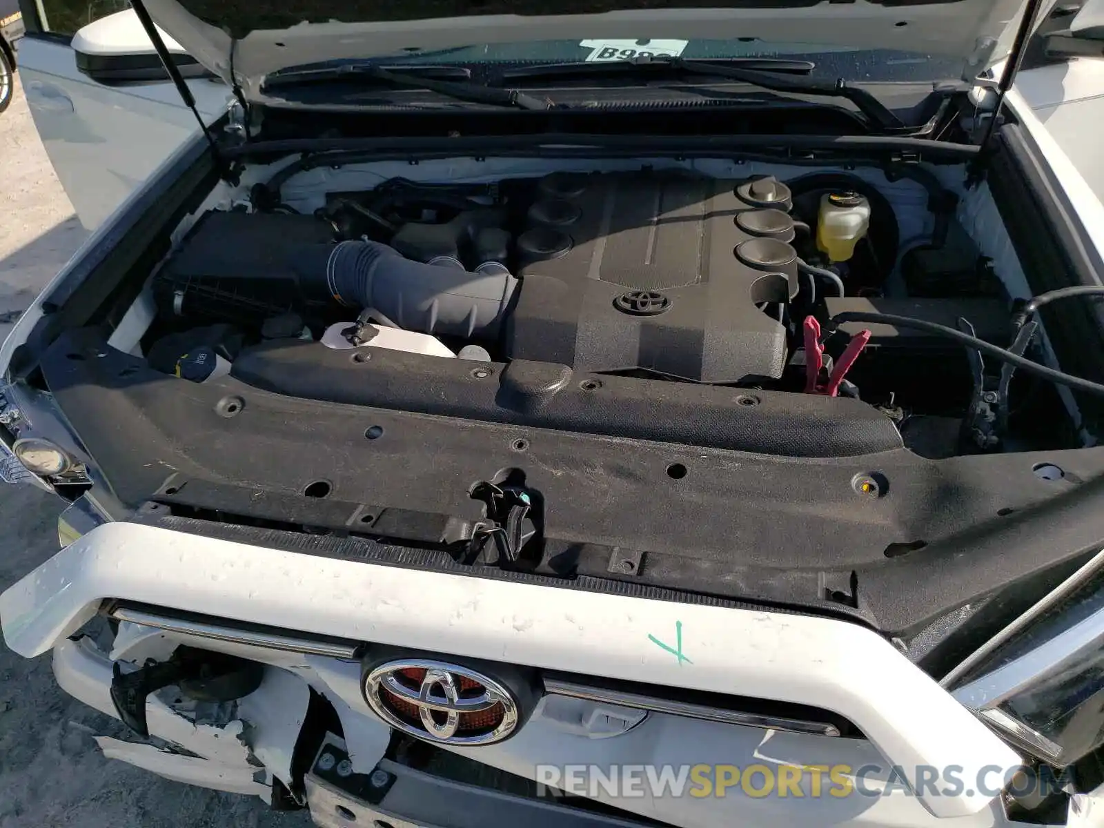 7 Photograph of a damaged car JTEZU5JR9L5223405 TOYOTA 4RUNNER 2020