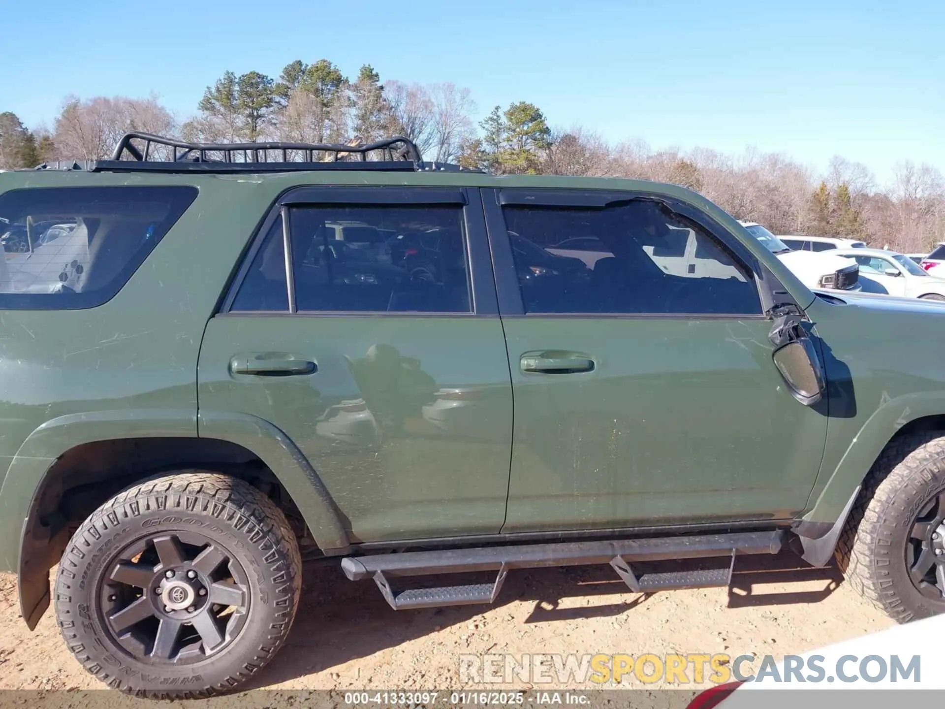 13 Photograph of a damaged car JTEBU5JR0M5967381 TOYOTA 4RUNNER 2021