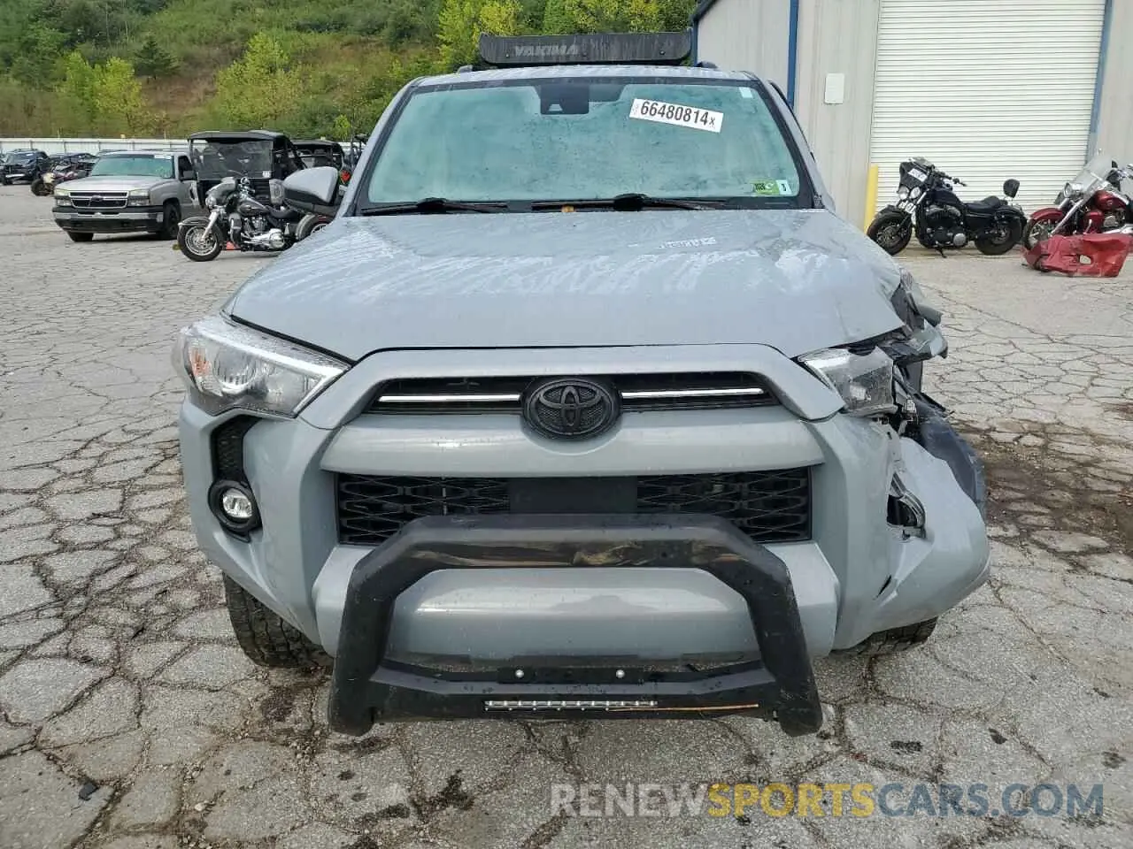5 Photograph of a damaged car JTEBU5JR1M5849372 TOYOTA 4RUNNER 2021