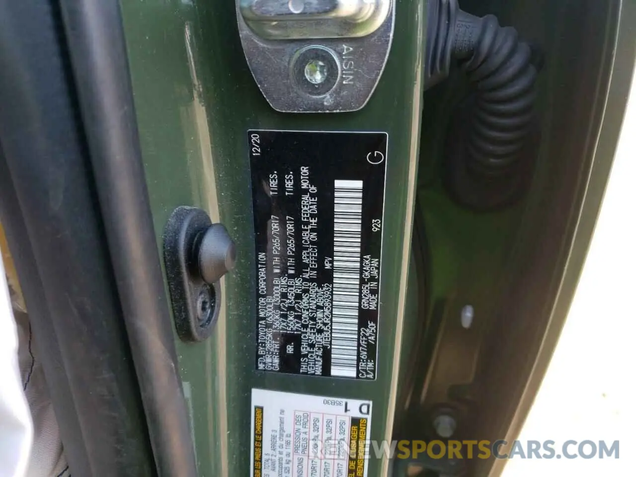 13 Photograph of a damaged car JTEBU5JR2M5893932 TOYOTA 4RUNNER 2021