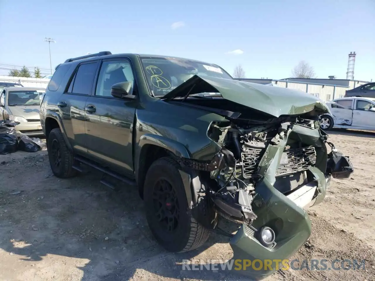 4 Photograph of a damaged car JTEBU5JR2M5893932 TOYOTA 4RUNNER 2021