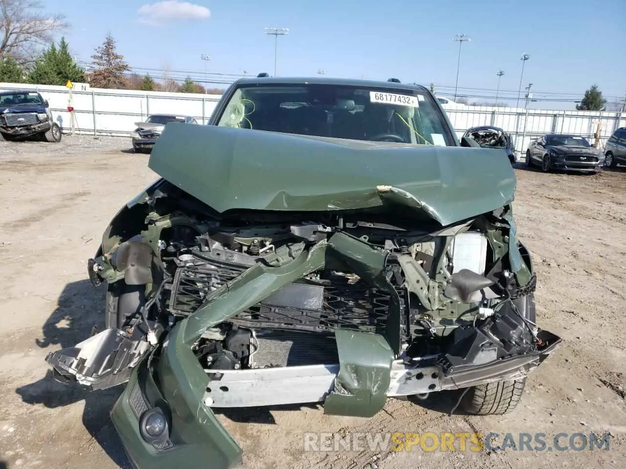 5 Photograph of a damaged car JTEBU5JR2M5893932 TOYOTA 4RUNNER 2021