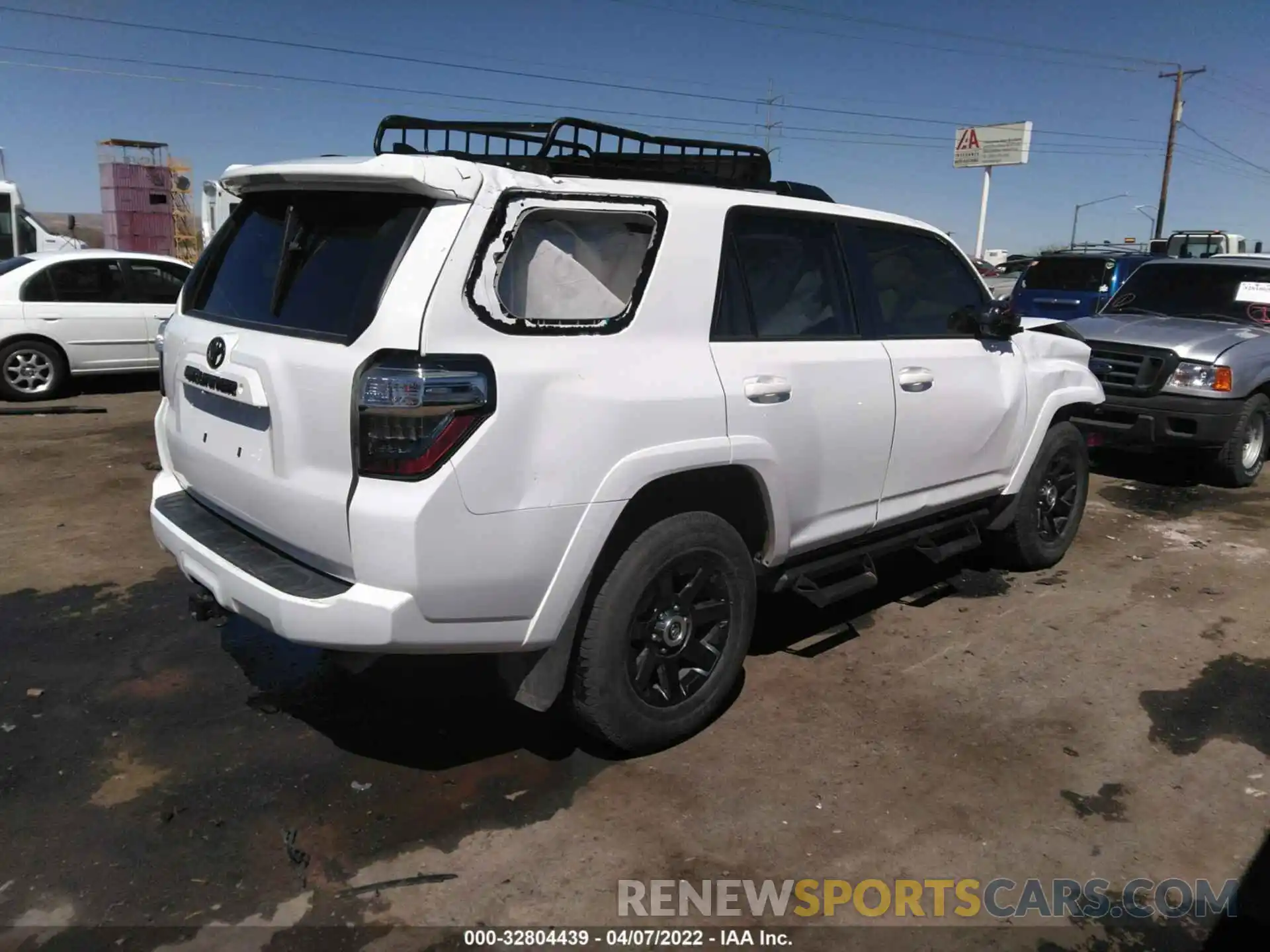 4 Photograph of a damaged car JTEBU5JR4M5884214 TOYOTA 4RUNNER 2021