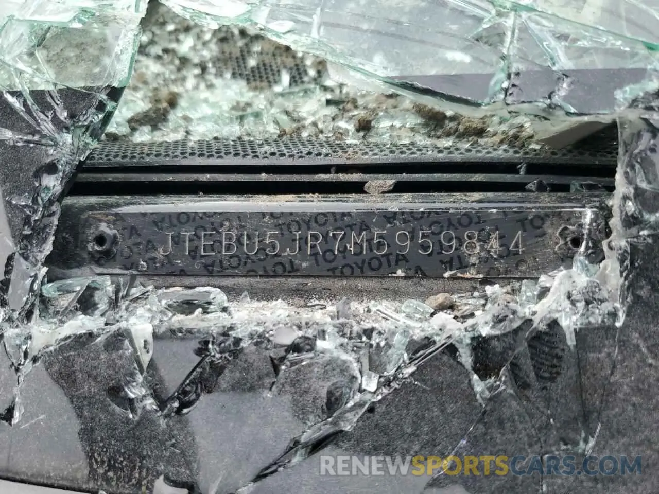 13 Photograph of a damaged car JTEBU5JR7M5959844 TOYOTA 4RUNNER 2021