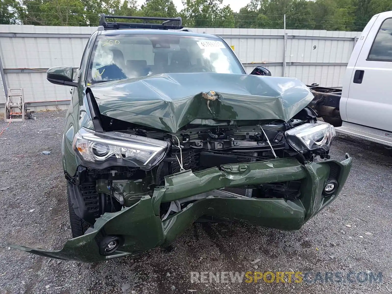 9 Photograph of a damaged car JTEBU5JR8M5918820 TOYOTA 4RUNNER 2021