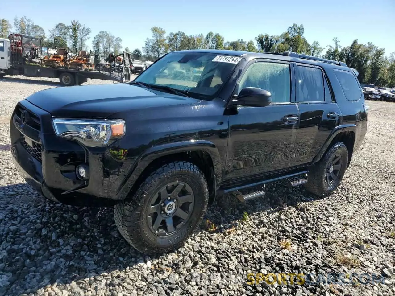 1 Photograph of a damaged car JTEBU5JR9M5961370 TOYOTA 4RUNNER 2021