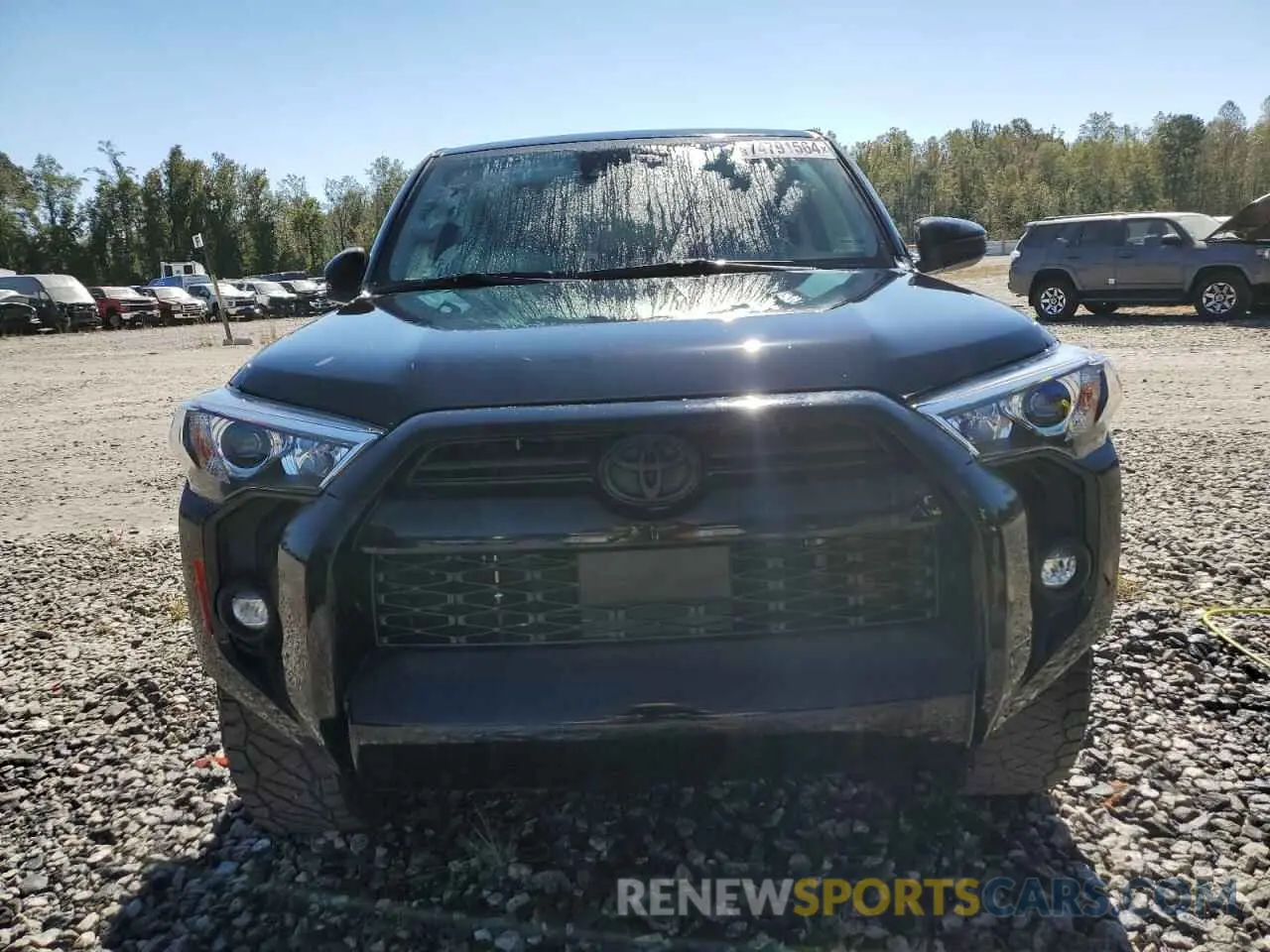 5 Photograph of a damaged car JTEBU5JR9M5961370 TOYOTA 4RUNNER 2021