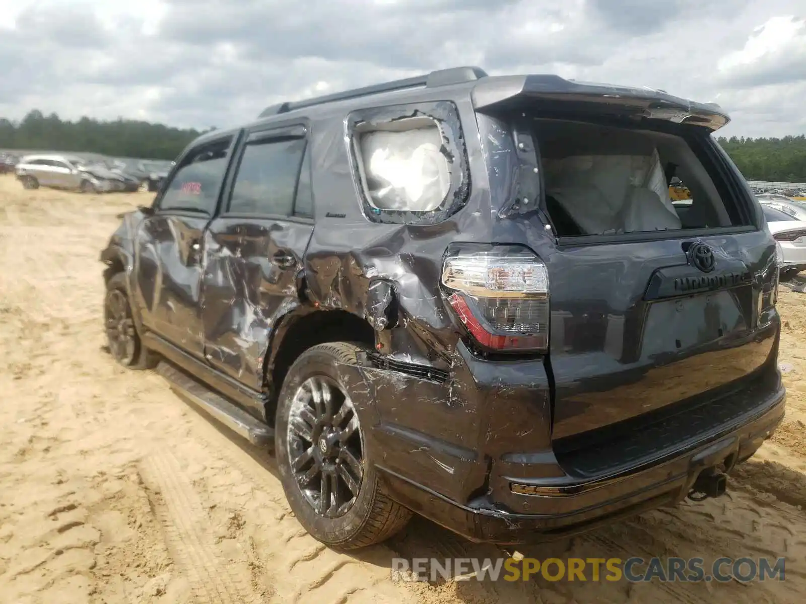 3 Photograph of a damaged car JTECU5JR2M5230896 TOYOTA 4RUNNER 2021