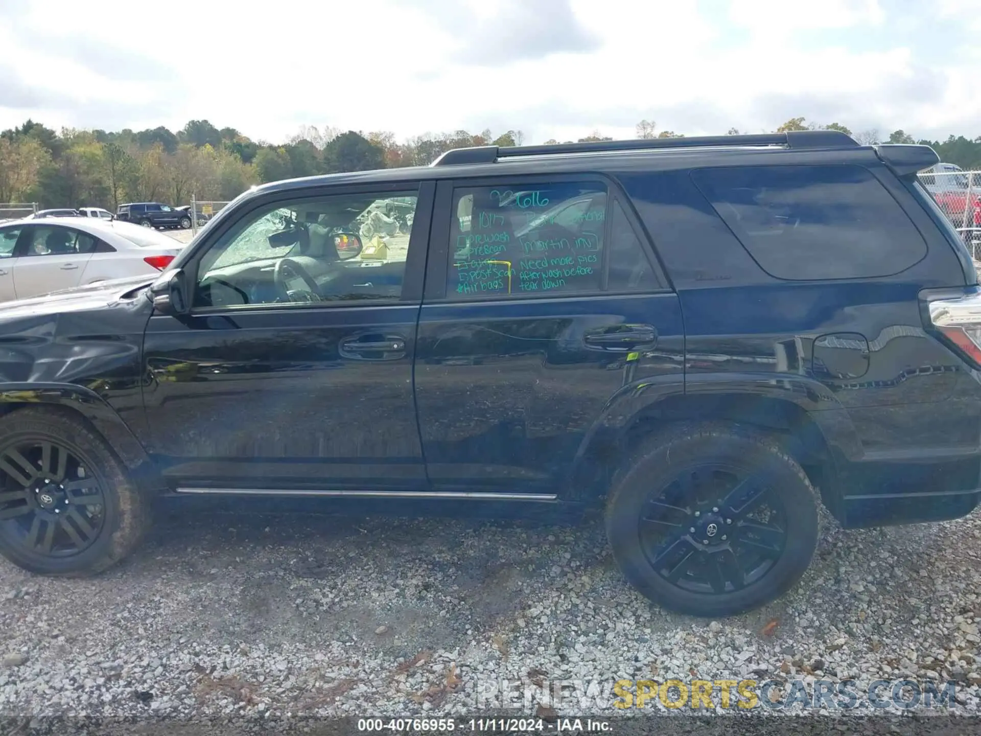 14 Photograph of a damaged car JTECU5JR3M5249845 TOYOTA 4RUNNER 2021