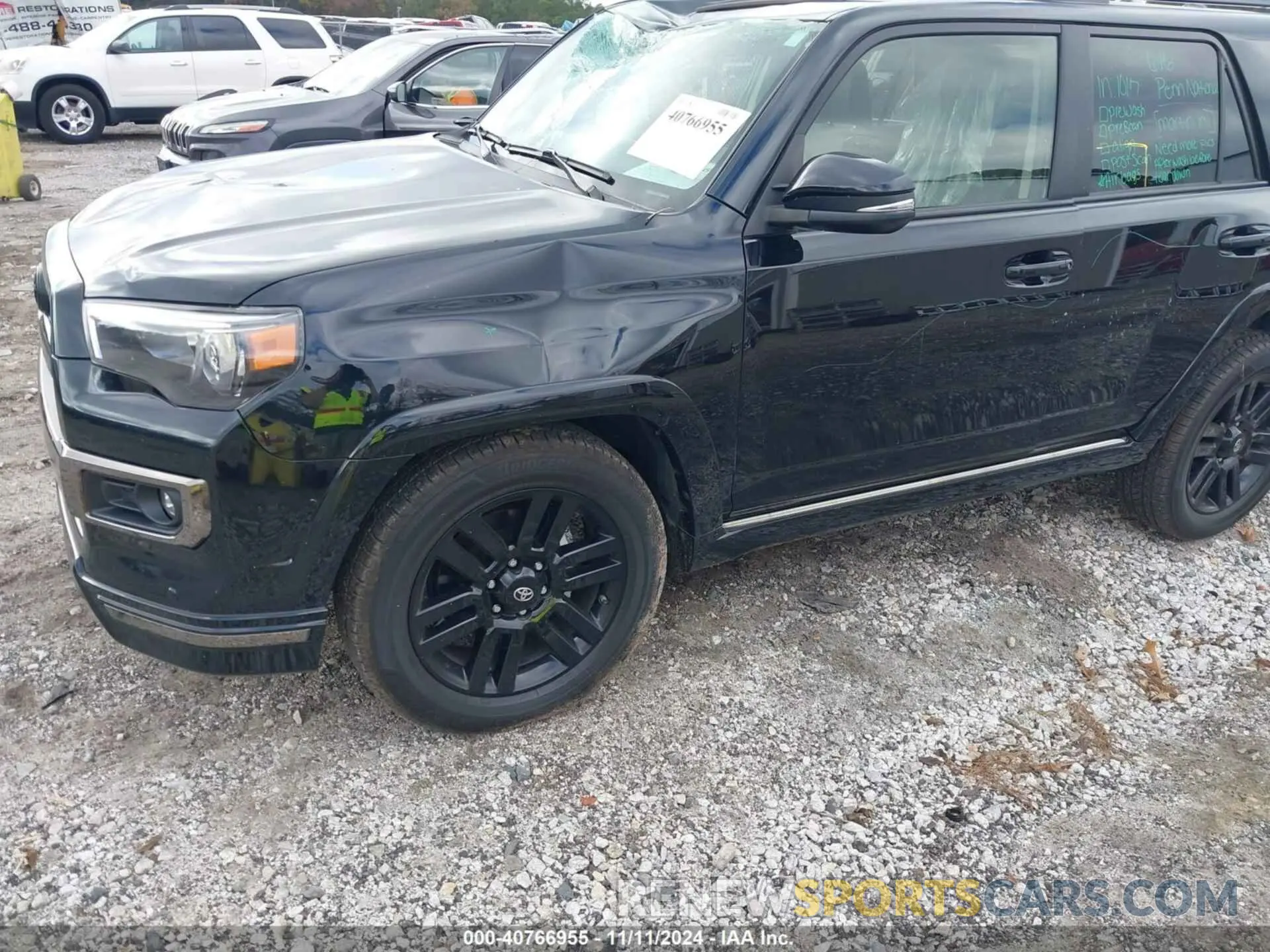 2 Photograph of a damaged car JTECU5JR3M5249845 TOYOTA 4RUNNER 2021