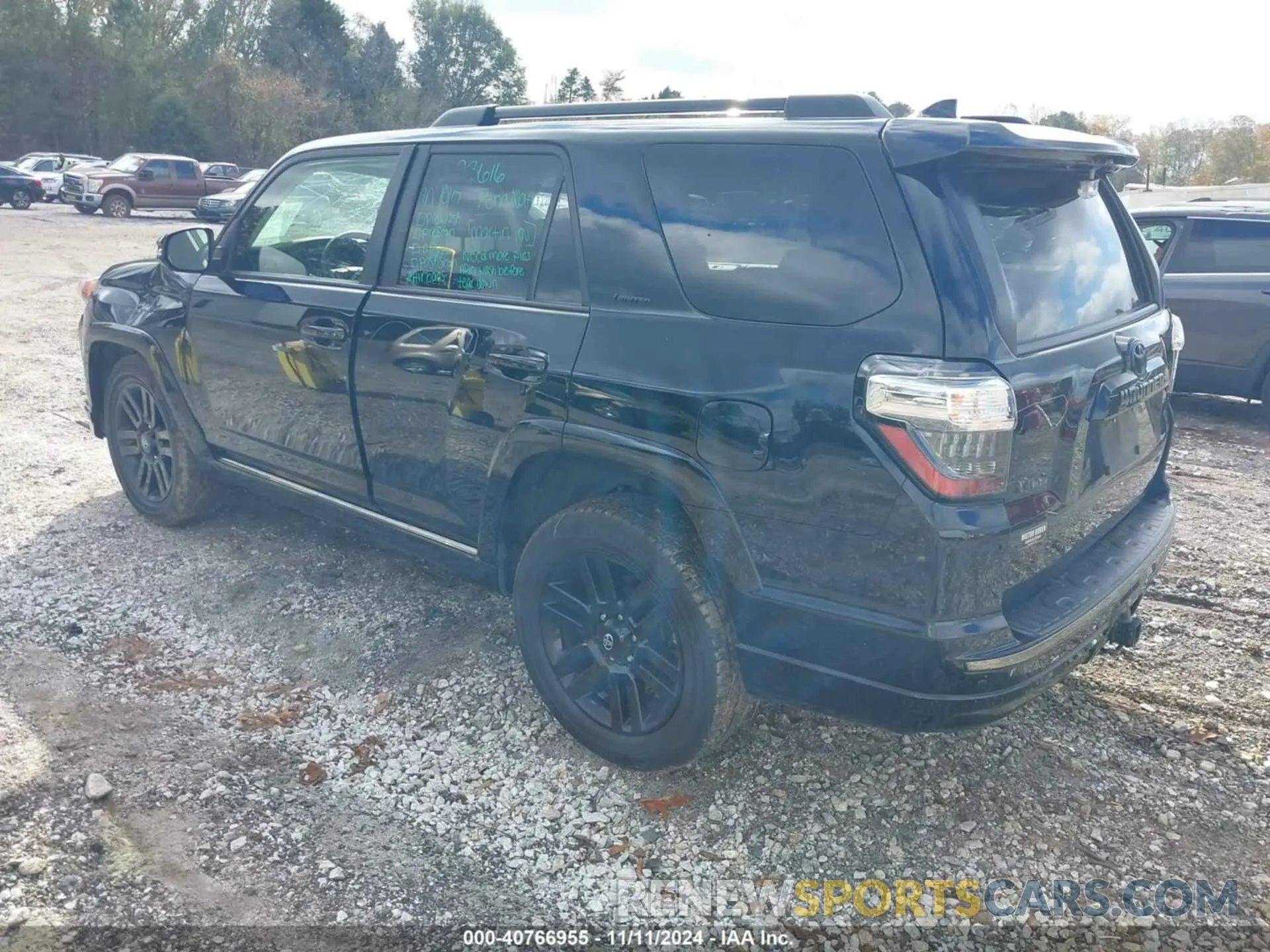 3 Photograph of a damaged car JTECU5JR3M5249845 TOYOTA 4RUNNER 2021