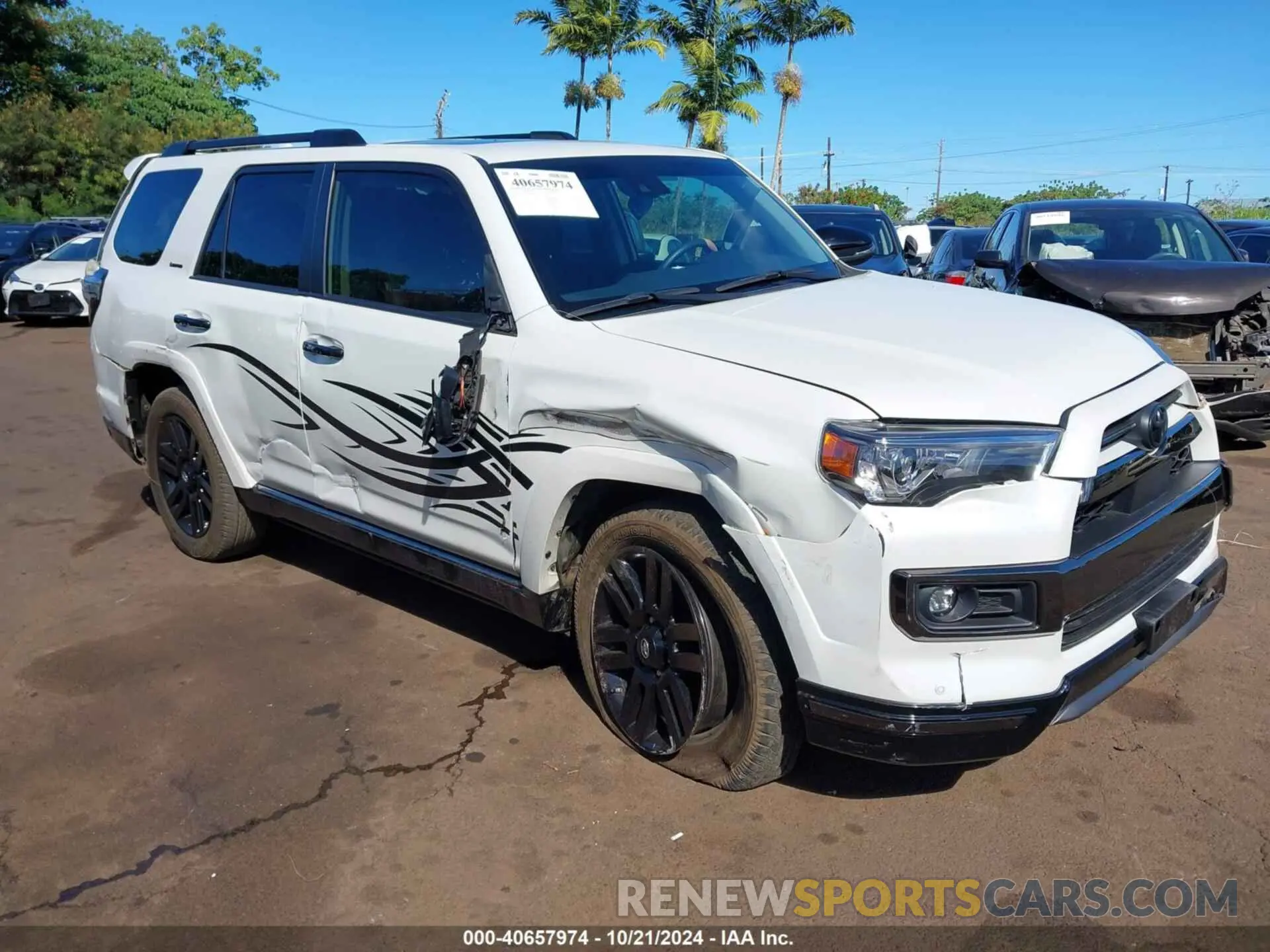 1 Photograph of a damaged car JTECU5JR5M5243660 TOYOTA 4RUNNER 2021