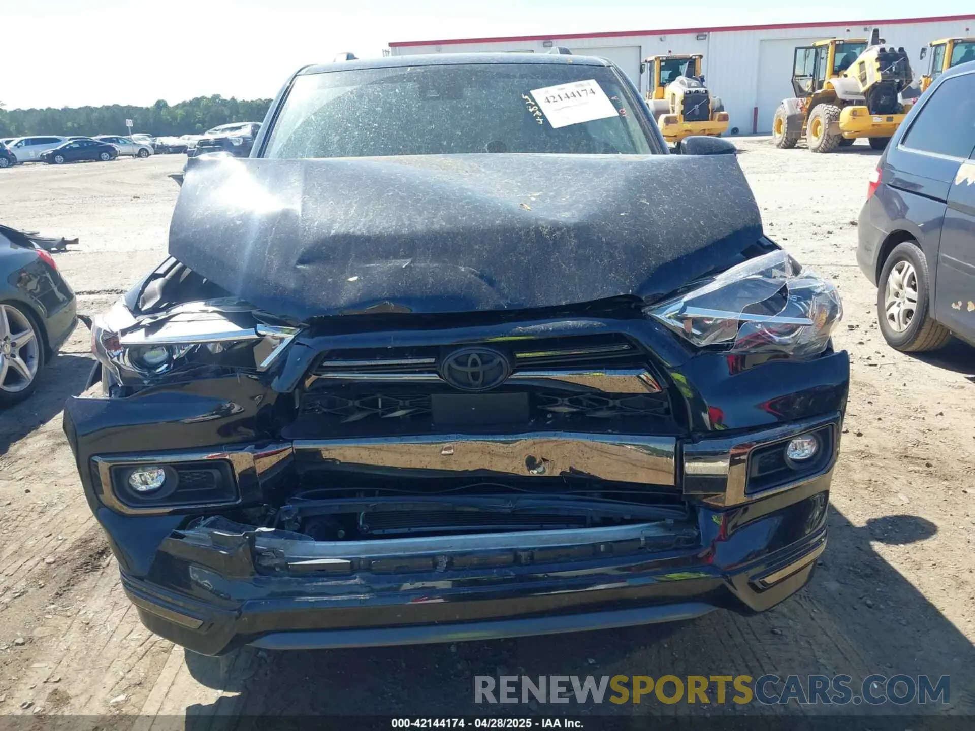 12 Photograph of a damaged car JTECU5JR5M5246848 TOYOTA 4RUNNER 2021