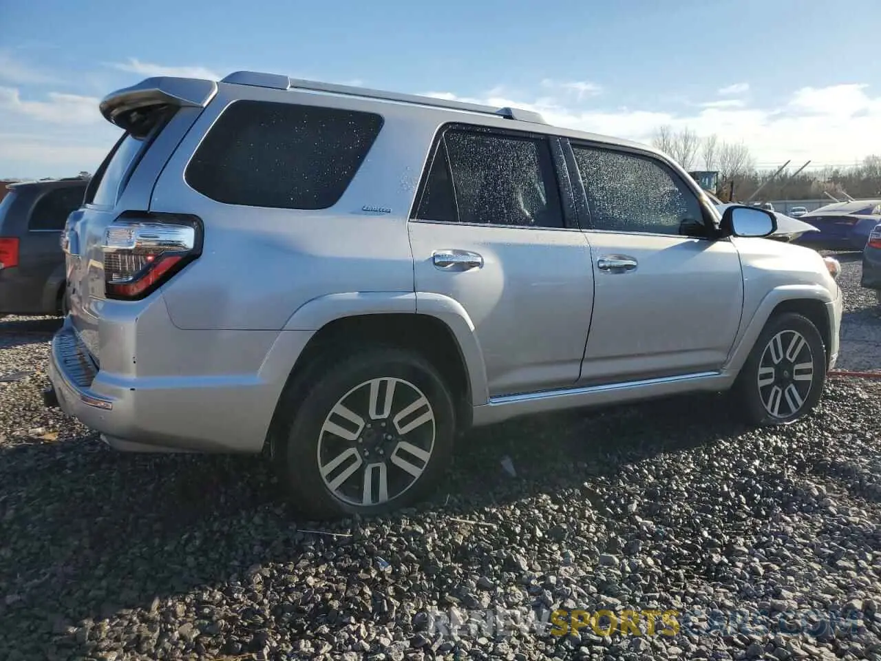 3 Photograph of a damaged car JTEDU5JR2M5230109 TOYOTA 4RUNNER 2021