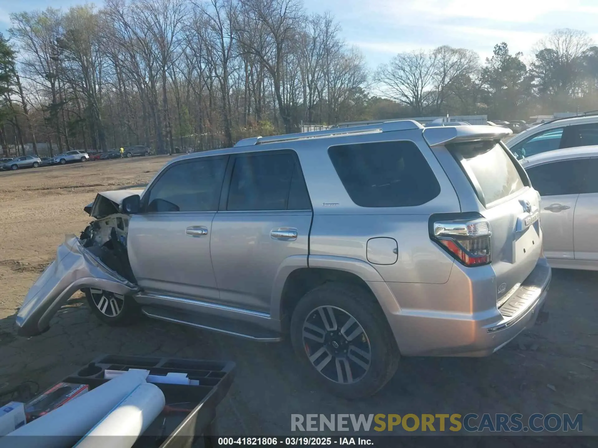 14 Photograph of a damaged car JTEDU5JR5M5250242 TOYOTA 4RUNNER 2021
