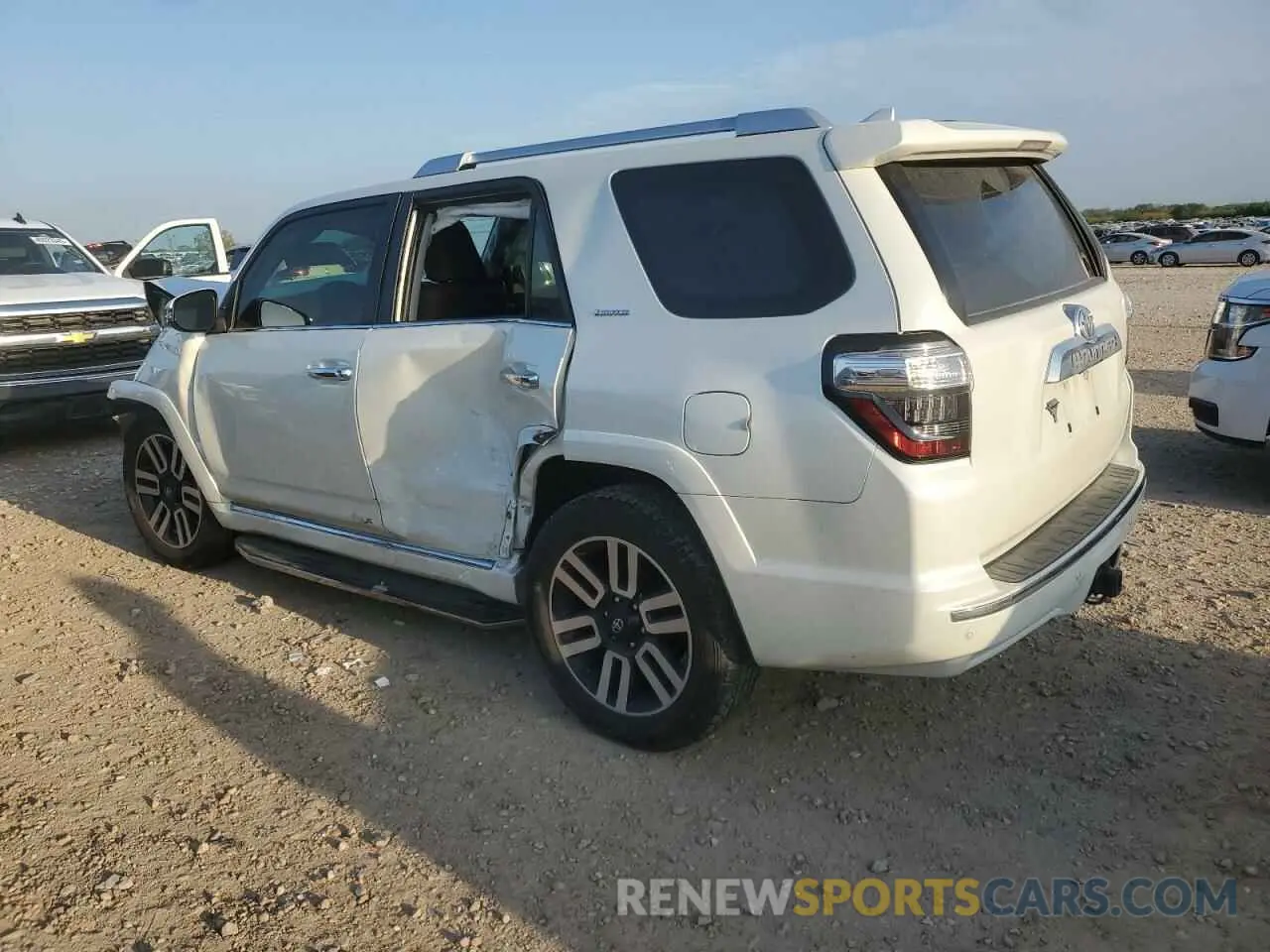 2 Photograph of a damaged car JTEDU5JR8M5228672 TOYOTA 4RUNNER 2021