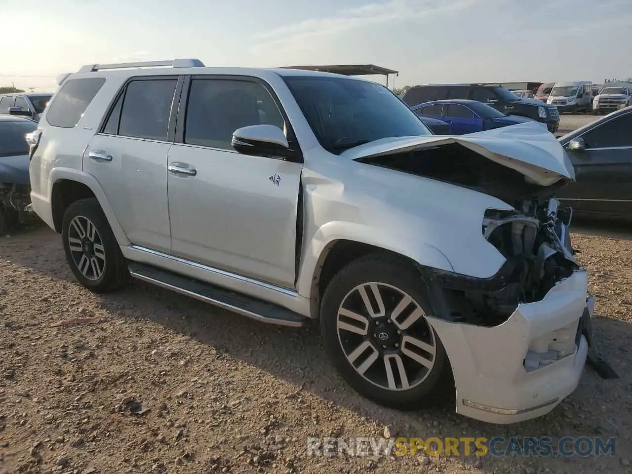 4 Photograph of a damaged car JTEDU5JR8M5228672 TOYOTA 4RUNNER 2021